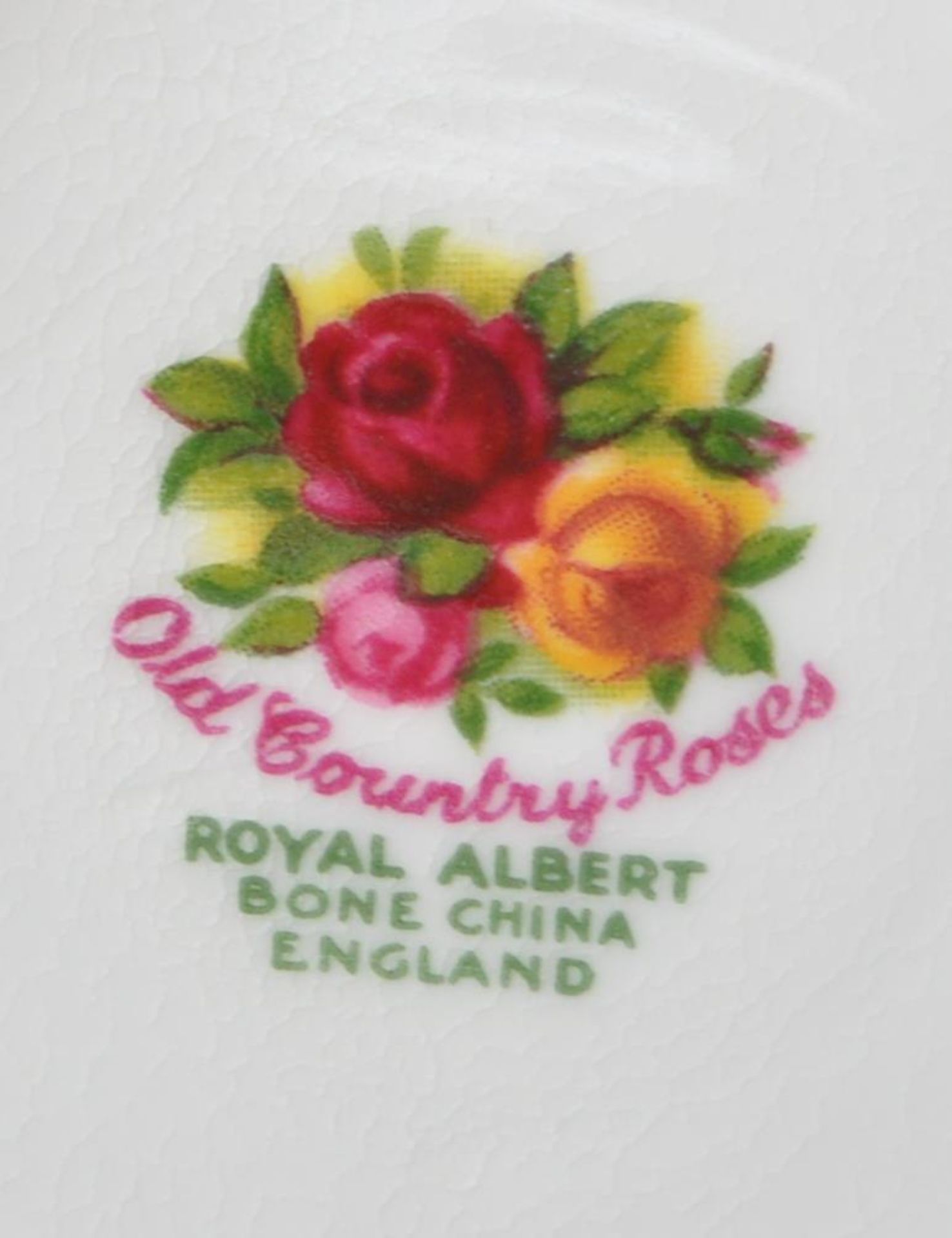 VINTAGE ROYAL ALBERT OLD COUNTRY ROSES TEA SERVICE - Image 6 of 6