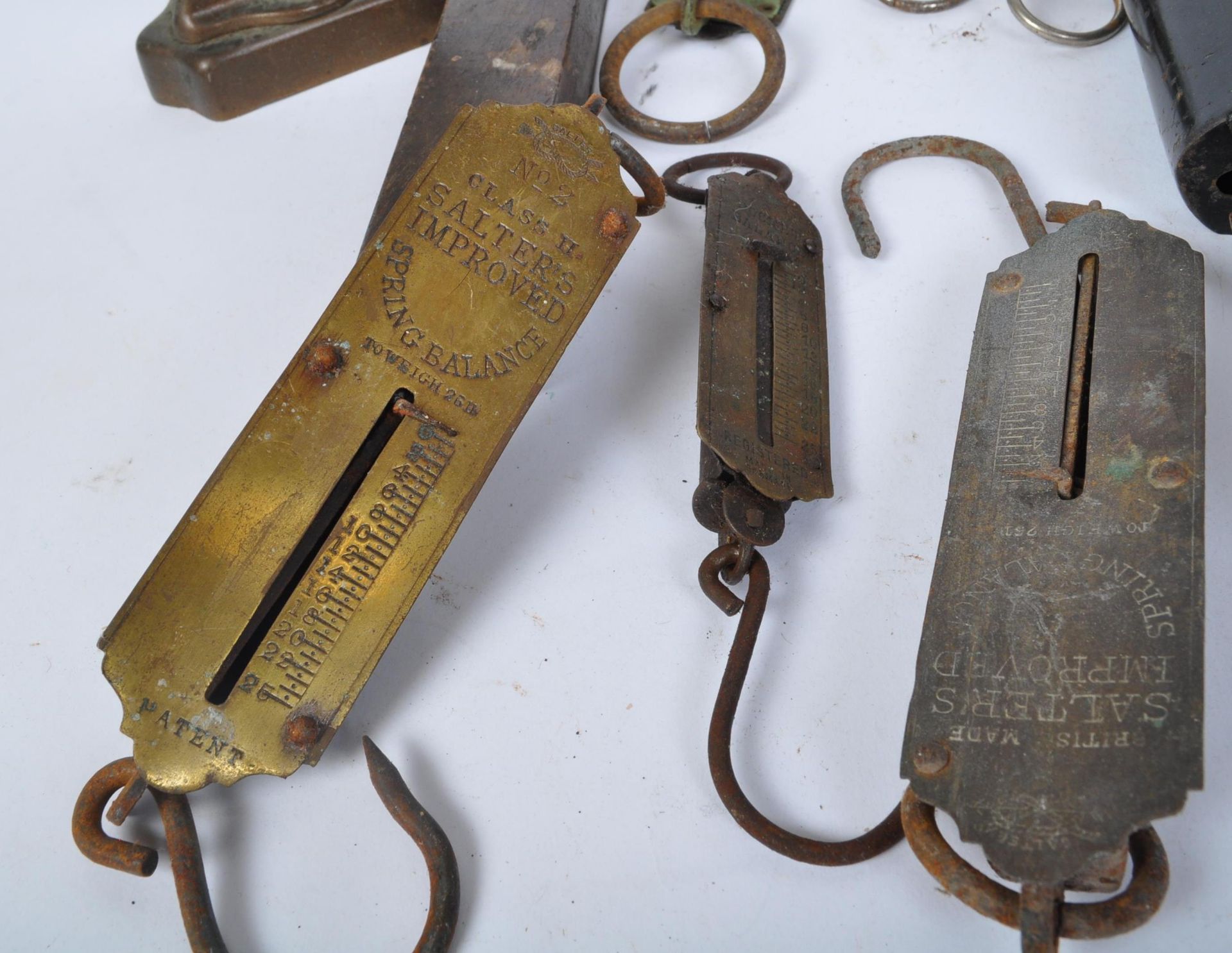 ASSORTMENT OF VINTAGE POST OFFICE METAL SCALES - Image 3 of 5