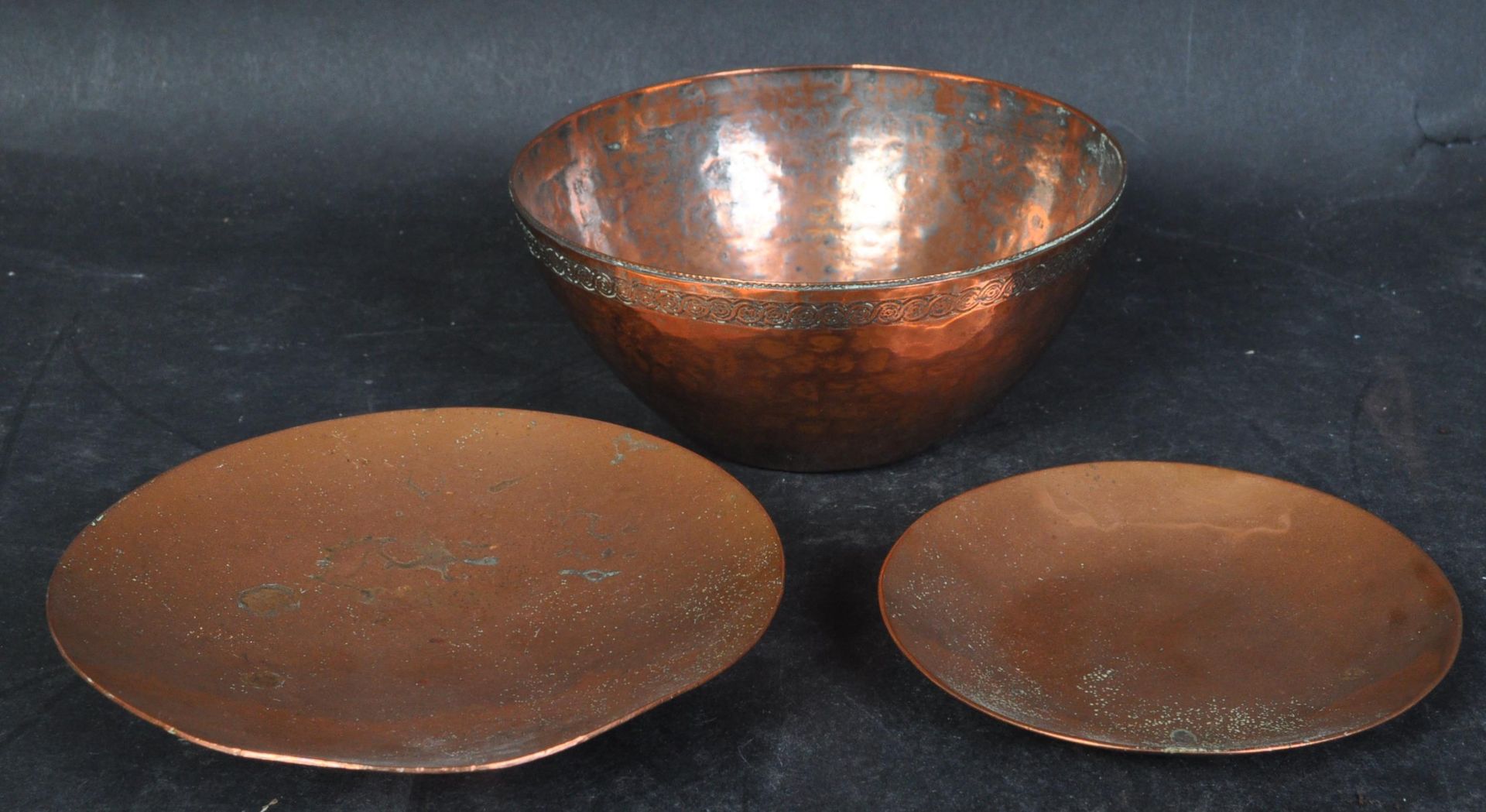 COLLECTION OF 19TH CENTURY BRASS & COPPER ITEMS - Image 4 of 7