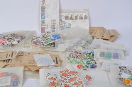 STAMPS - LARGE COLLECTION OF LOOSE STAMPS