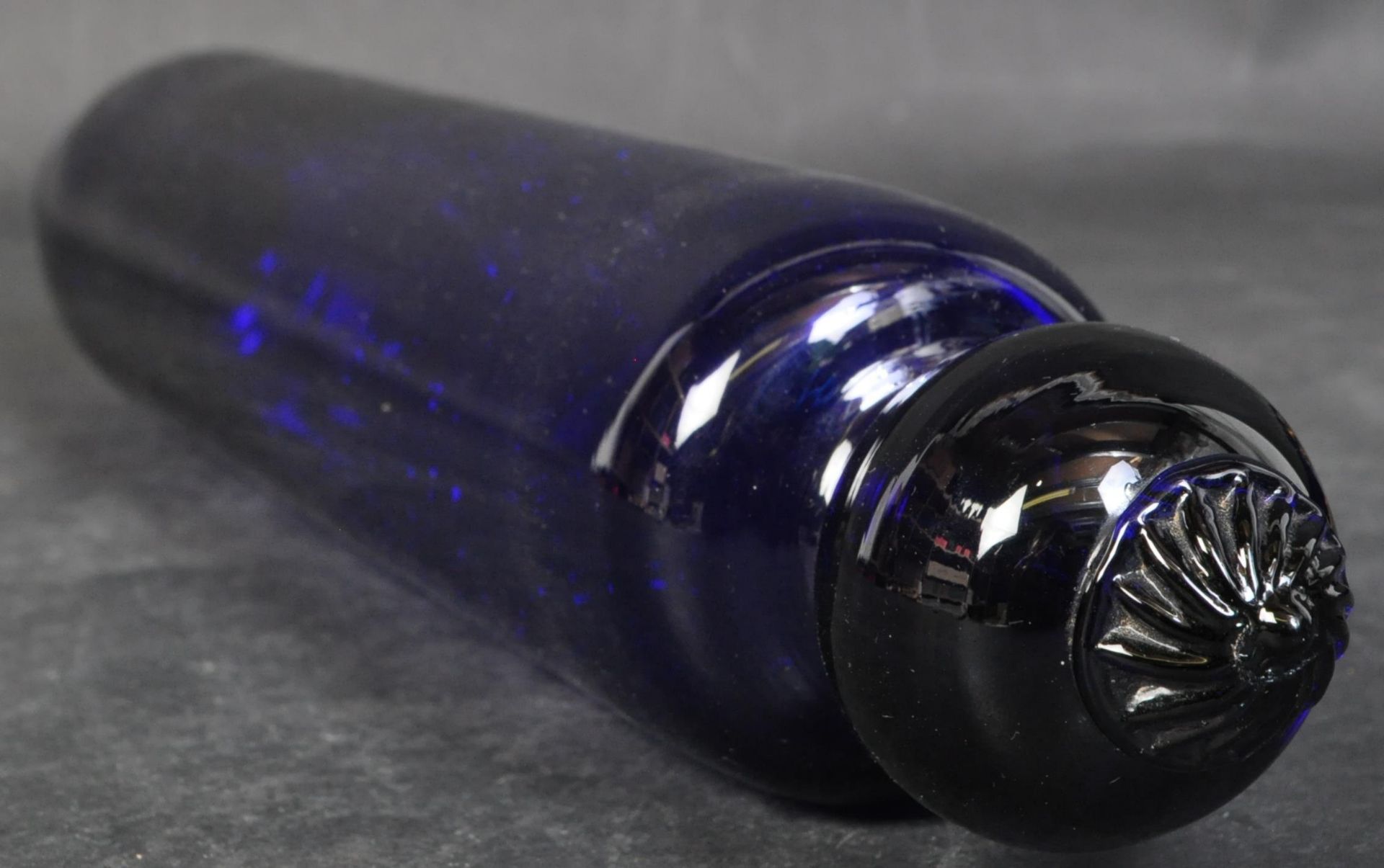 TWO VICTORIAN BRISTOL BLUE GLASS ROLLING PINS - Image 3 of 4