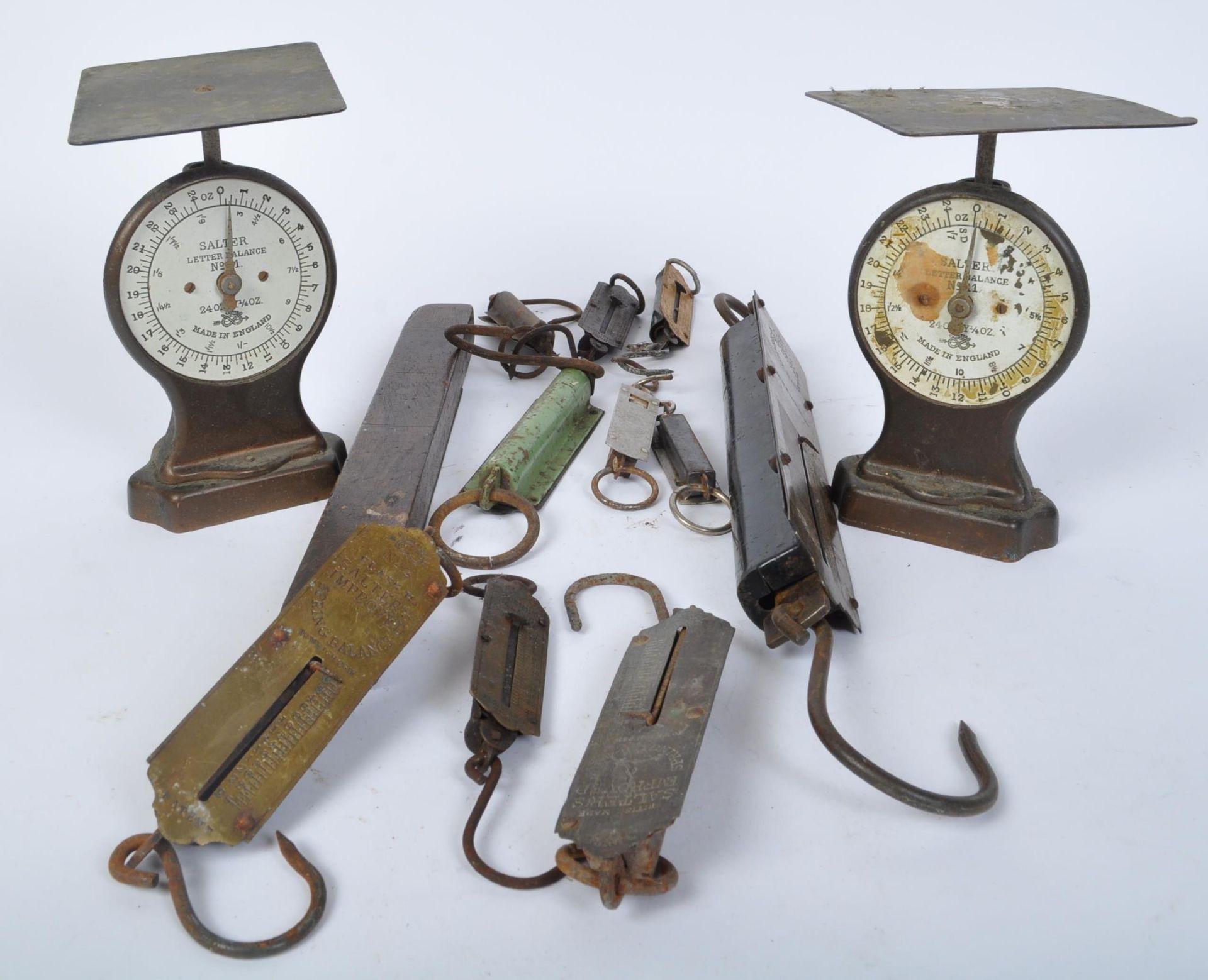 ASSORTMENT OF VINTAGE POST OFFICE METAL SCALES