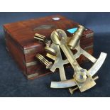 20TH CENTURY MAHOGANY AND BRASS CASED SEXTANT INSTRUMENT