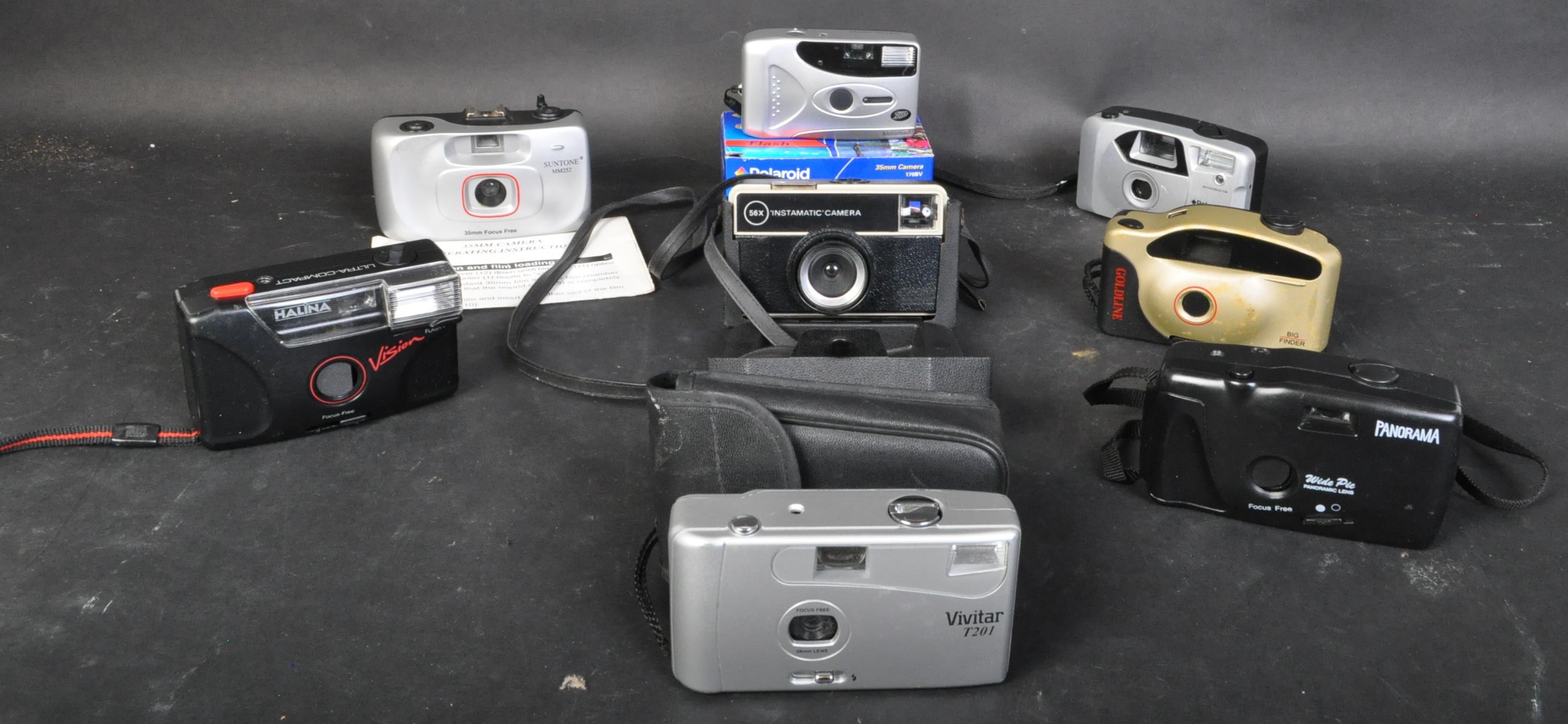 COLLECTION OF VINTAGE DIGITAL CAMERAS