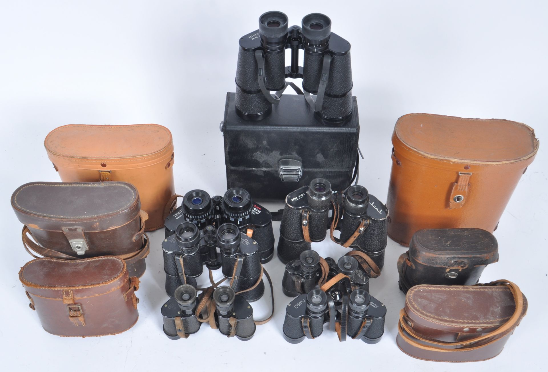 MIXED COLLECTION OF VINTAGE CASED BINOCULARS