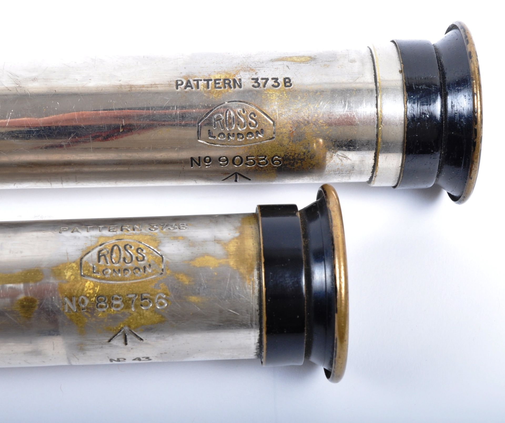 PAIR OF ROYAL NAVY ROSS LONDON 3738 VINTAGE TELESCOPES - Image 2 of 5