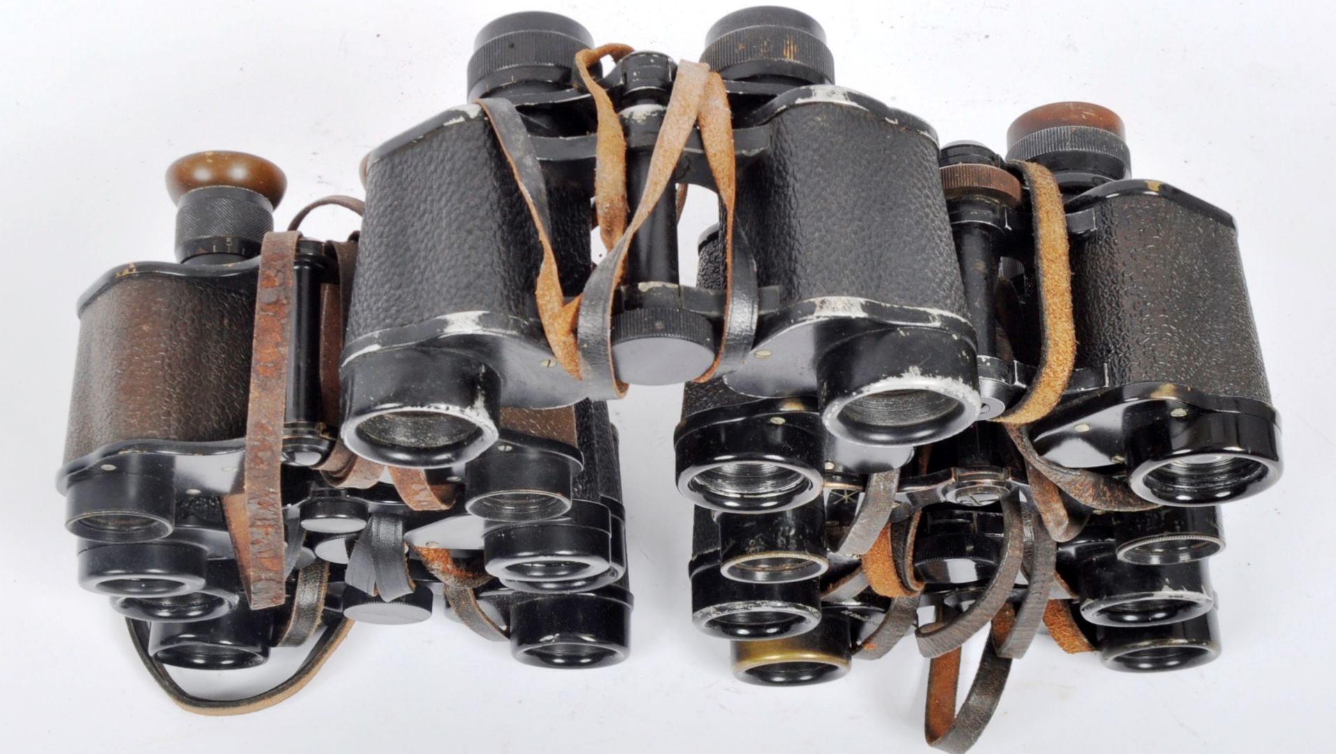 MIXED COLLECTION OF VINTAGE BINOCULARS - Image 4 of 5