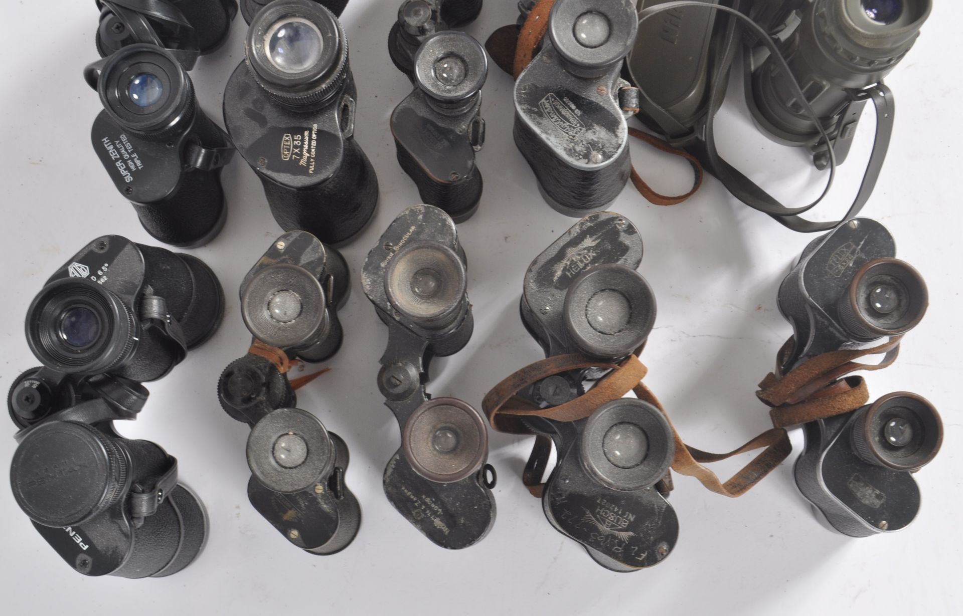 MIXED COLLECTION OF VINTAGE BINOCULARS - Image 4 of 5