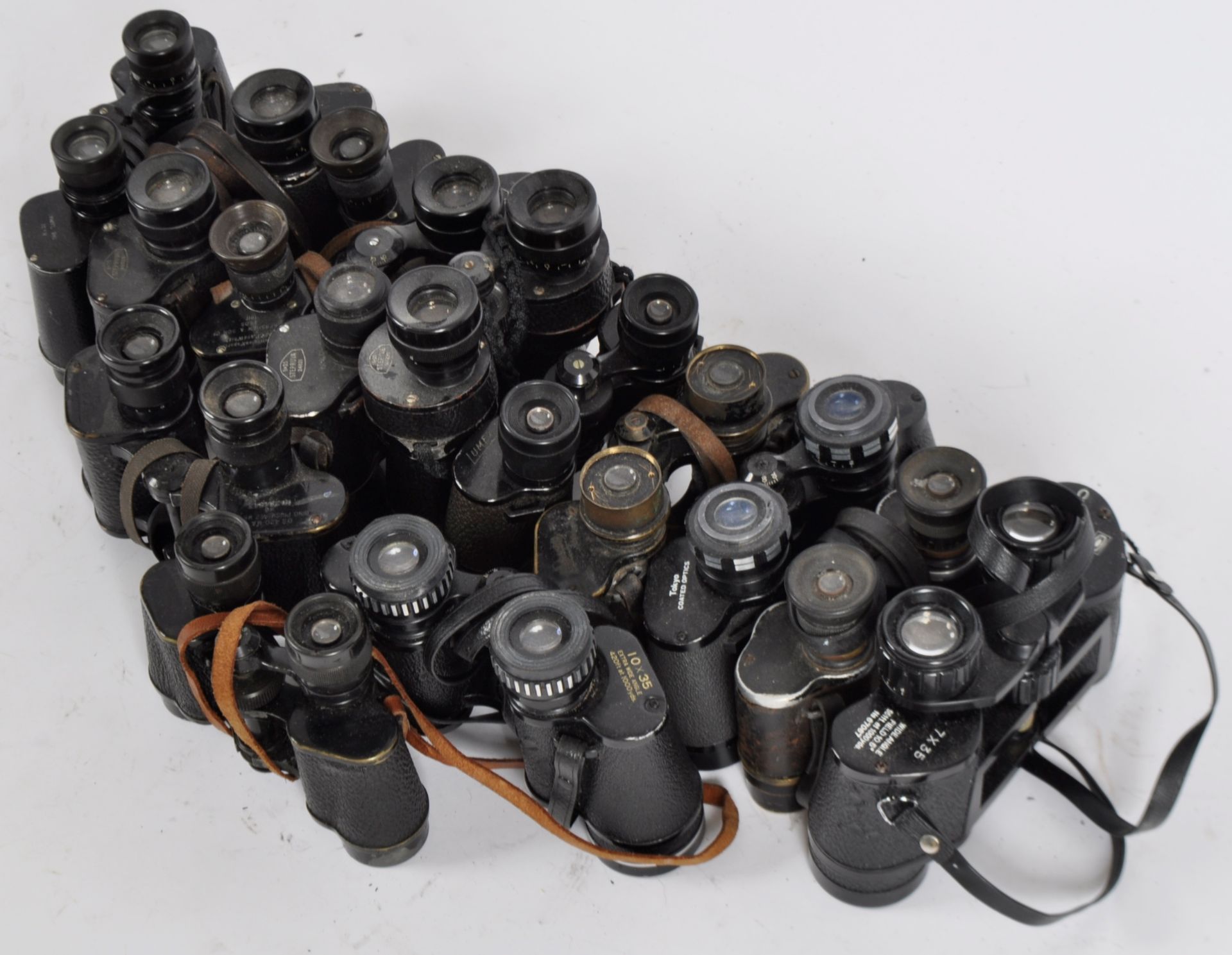 MIXED COLLECTION OF VINTAGE BINOCULARS