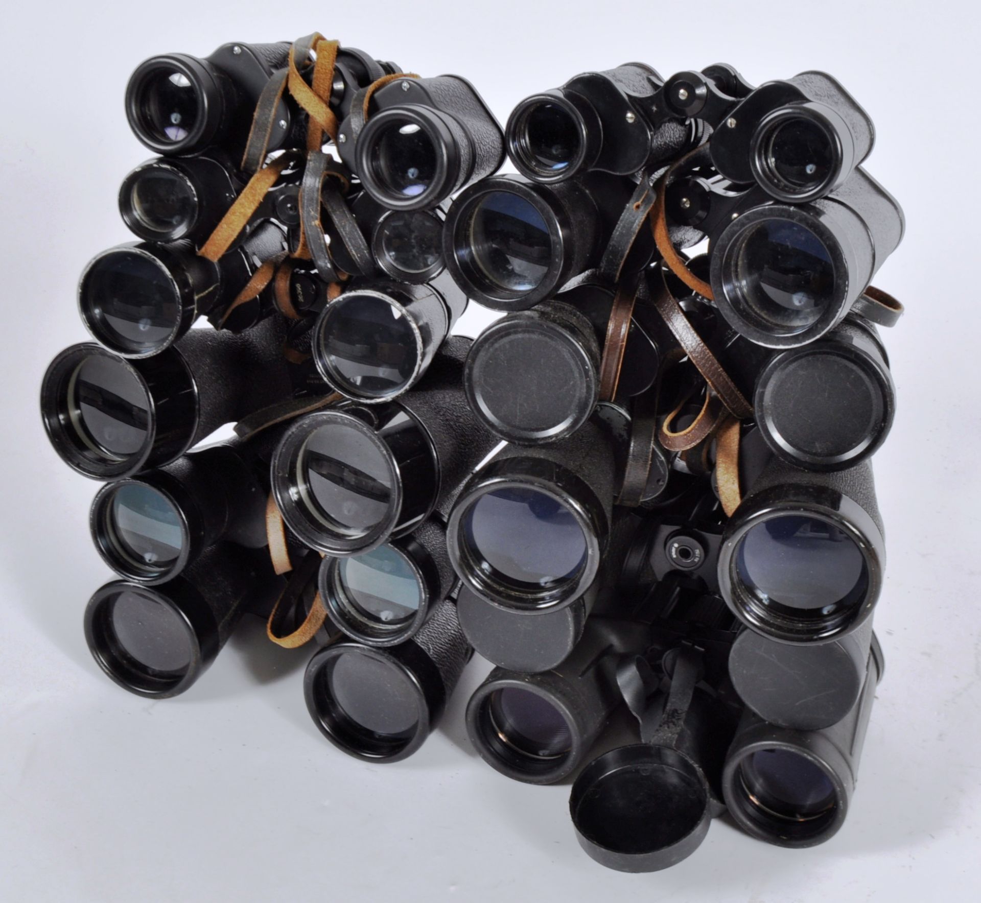 MIXED COLLECTION OF VINTAGE BINOCULARS - Image 2 of 6