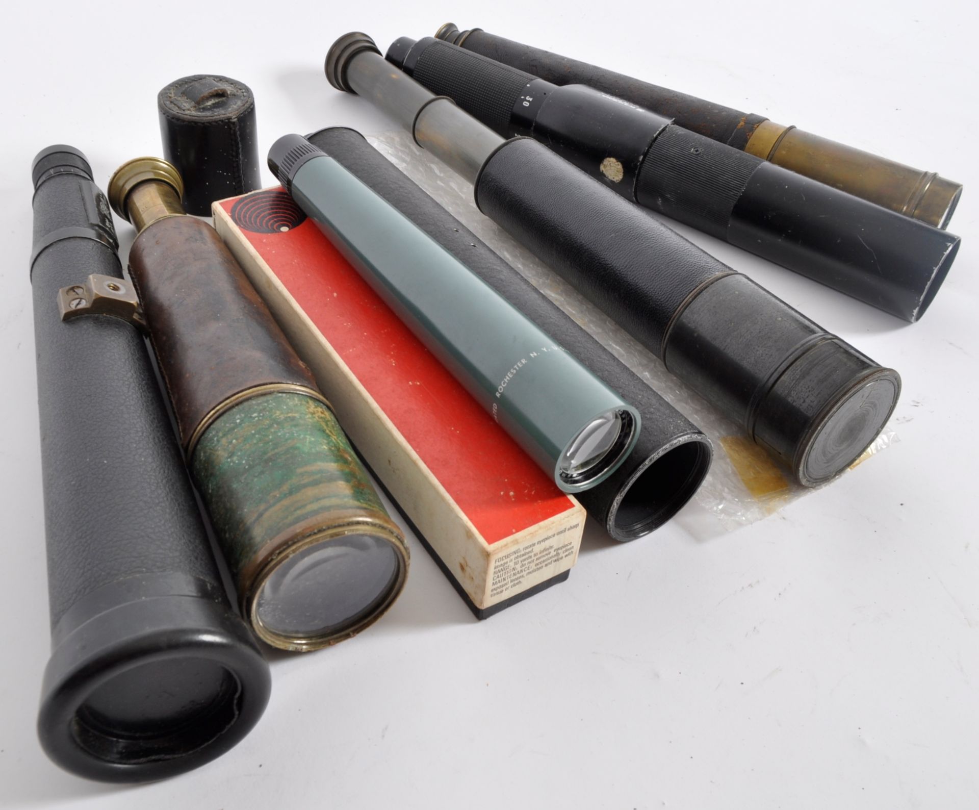 COLLECTION OF VINTAGE TELESCOPES & SPOTTING SCOPES - Image 7 of 7