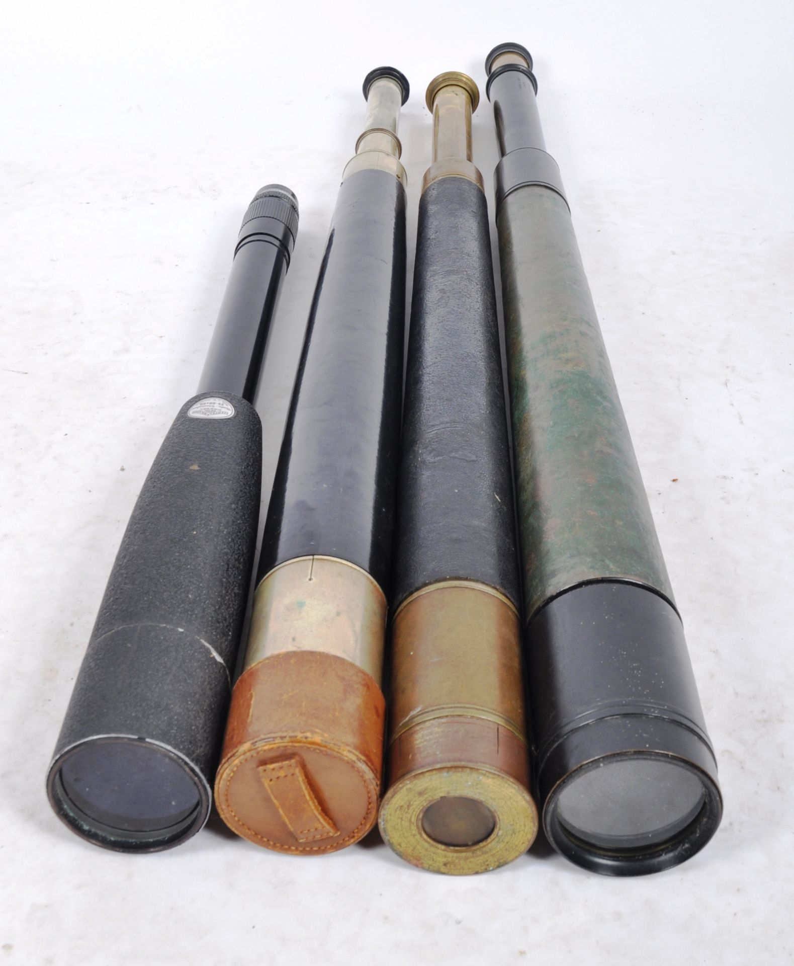 MIXED COLLECTION OF VINTAGE TELESCOPES - Image 5 of 5