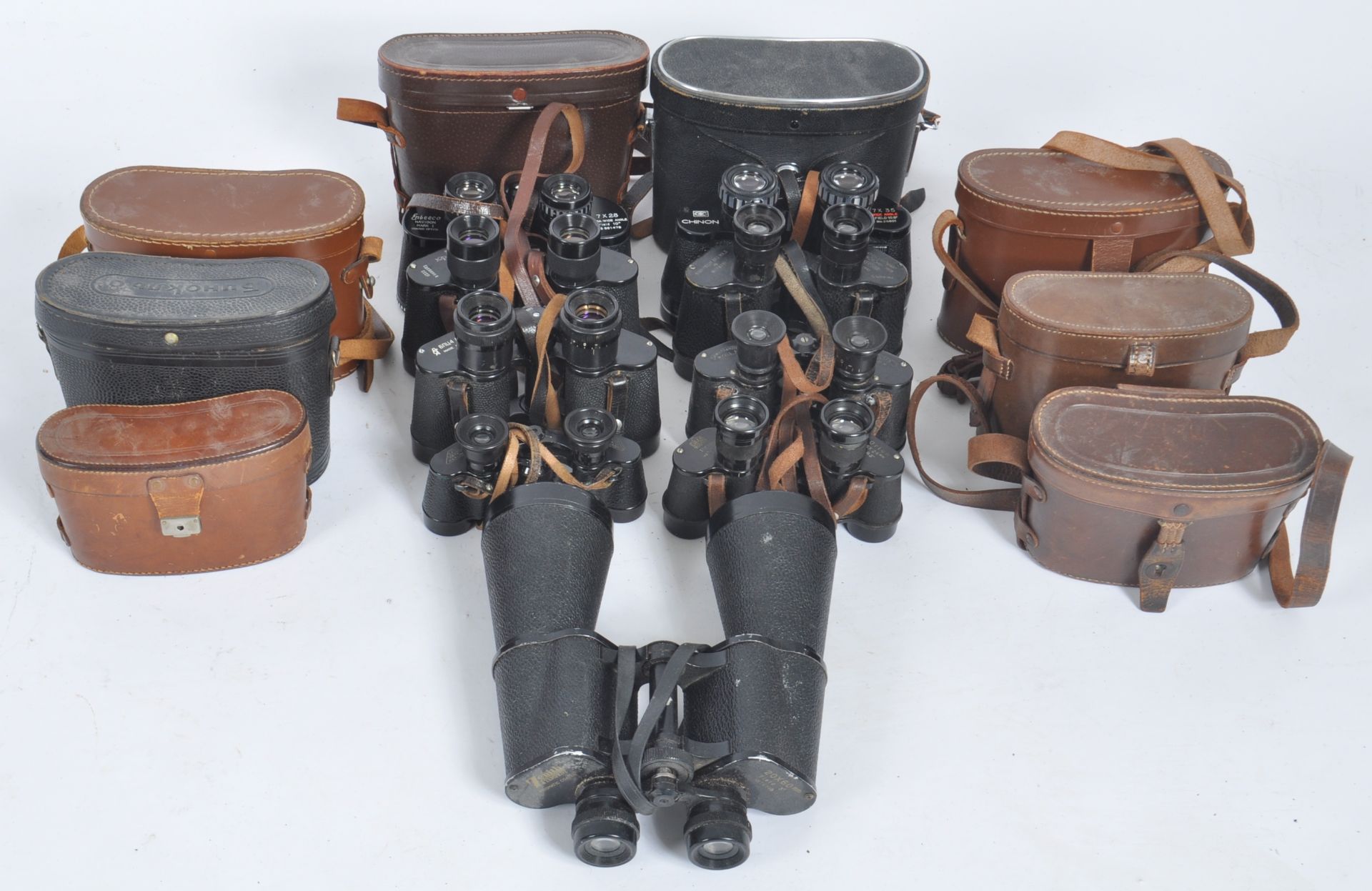 MIXED COLLECTION OF VINTAGE BINOCULARS