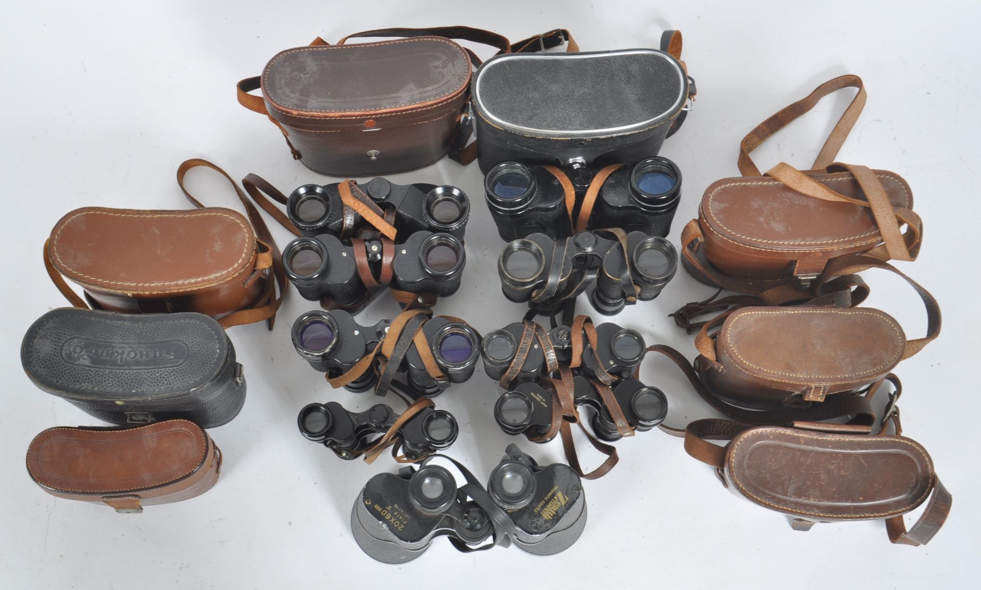 MIXED COLLECTION OF VINTAGE BINOCULARS - Image 5 of 5