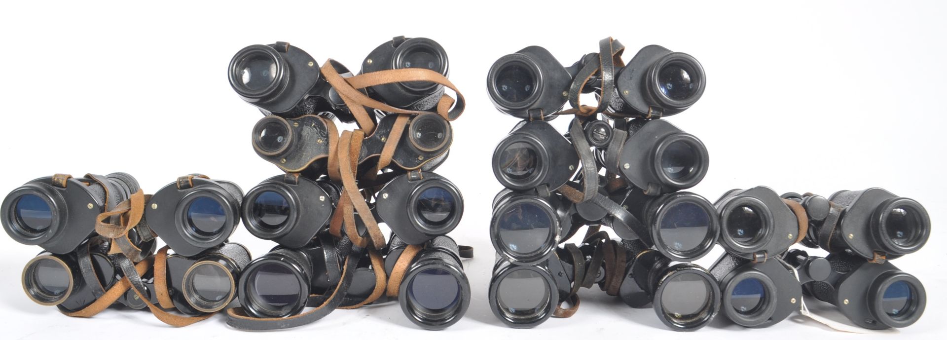 MIXED COLLECTION OF VINTAGE BINOCULARS - Image 4 of 5