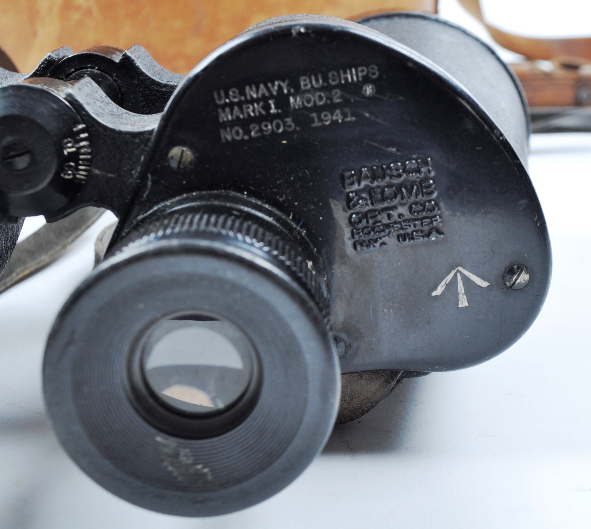 WWII SECOND WORLD WAR BAUSCH & LOMB 7X50 CASED VINTAGE BINOCULARS U.S NAVY BU SHIPS 1941 - Image 4 of 5