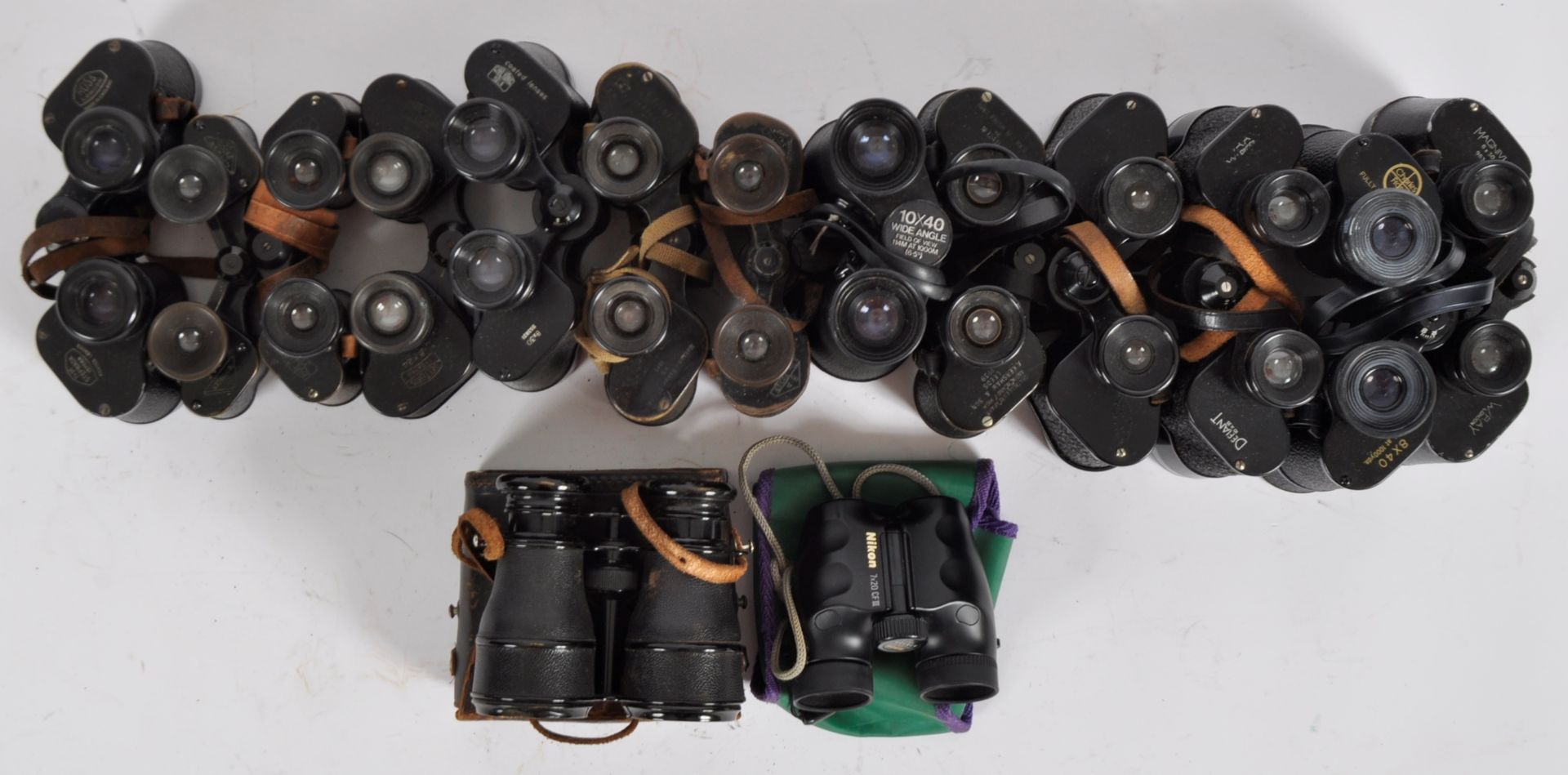 MIXED COLLECTION OF VINTAGE BINOCULARS INCLUDING MILITARY ISSUE - Image 5 of 6