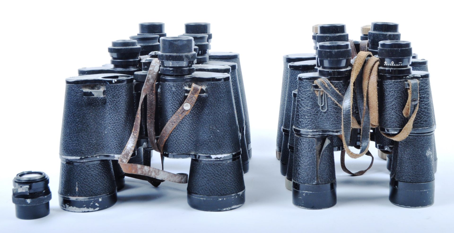 A MIXED COLLECTION OF VINTAGE BINOCULARS