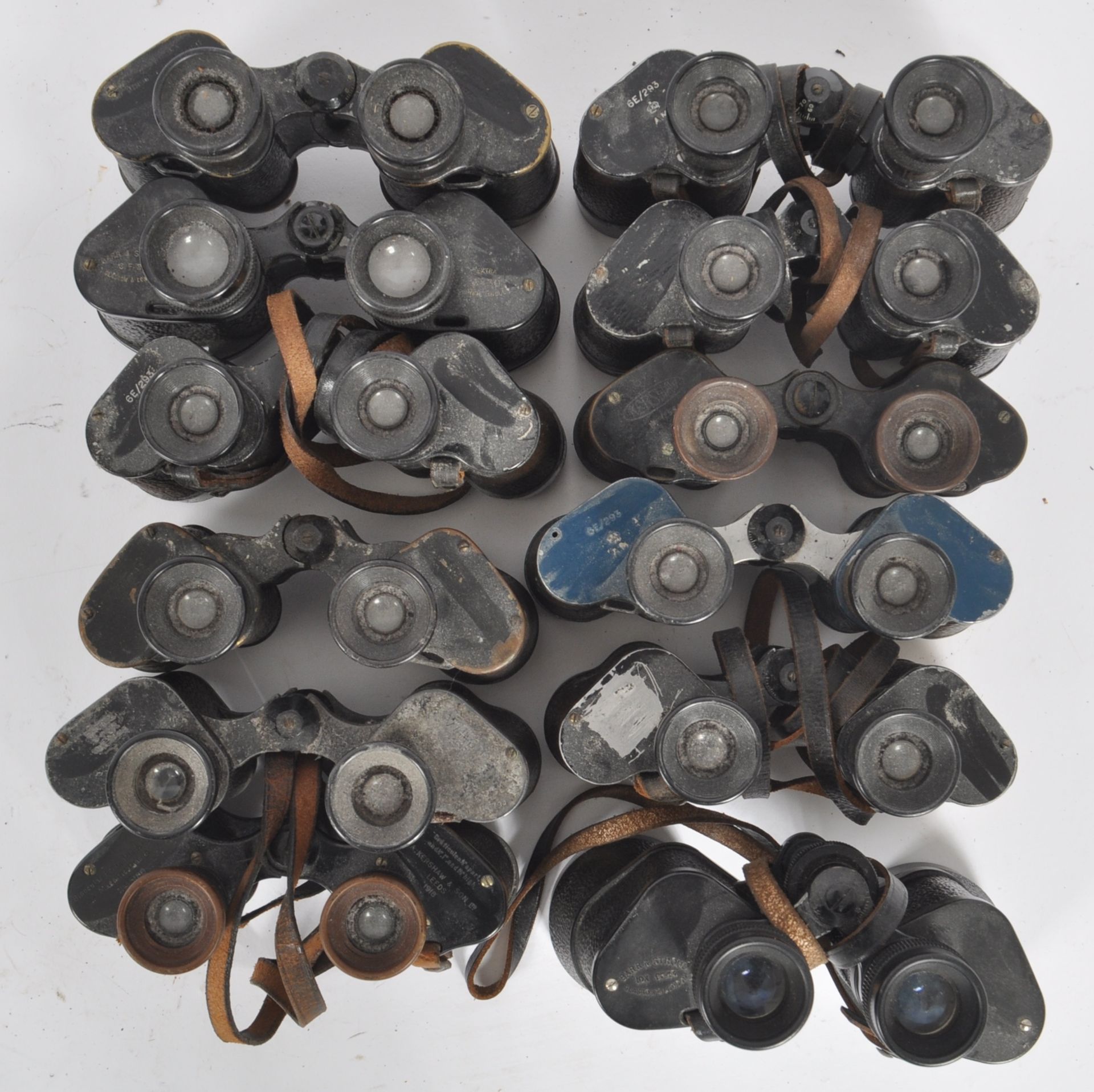 MIXED COLLECTION OF VINTAGE BINOCULARS - Image 3 of 5