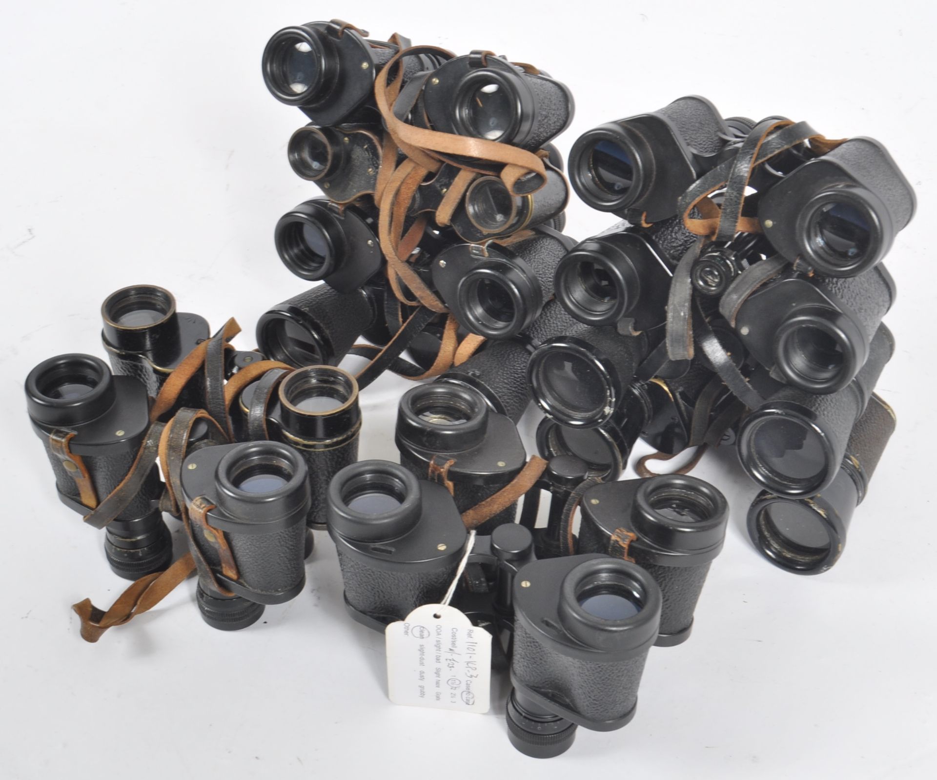 MIXED COLLECTION OF VINTAGE BINOCULARS - Image 5 of 5