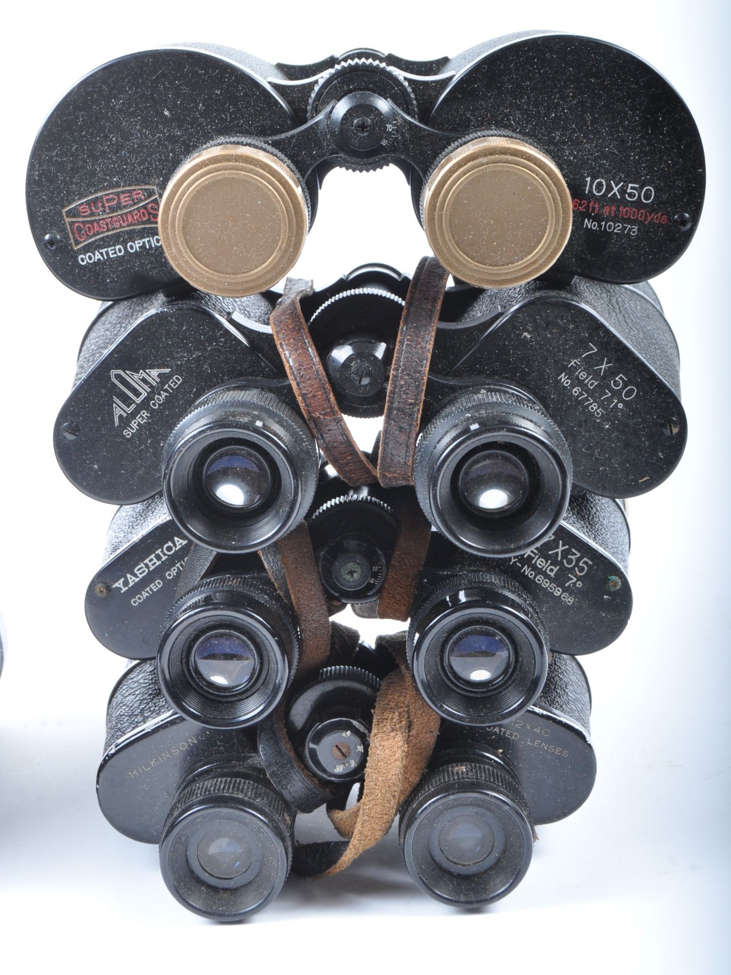 A MIXED COLLECTION OF VINTAGE BINOCULARS - Image 4 of 5