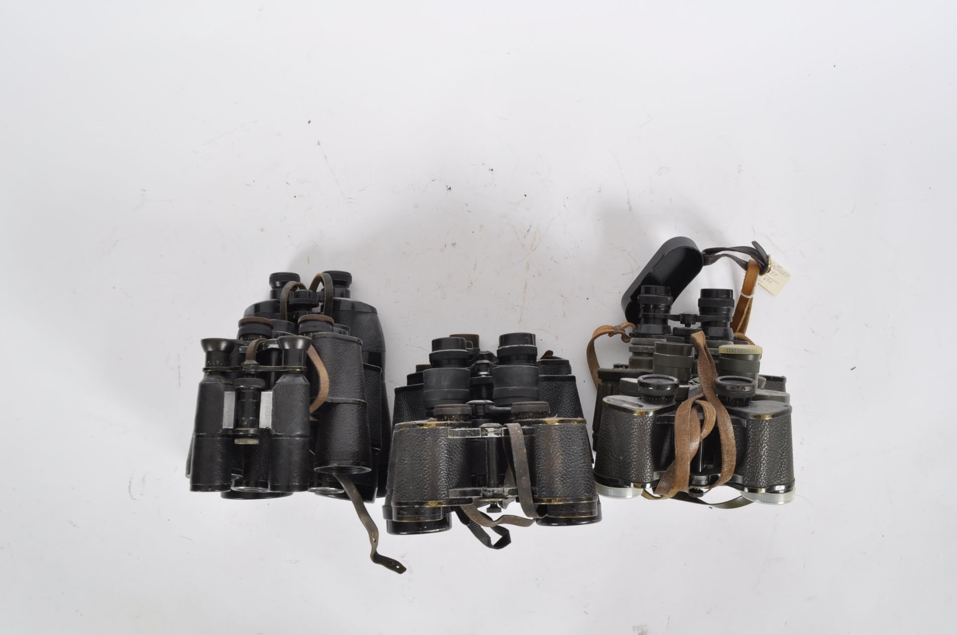 MIXED COLLECTION OF VINTAGE BINOCULARS - Image 5 of 7