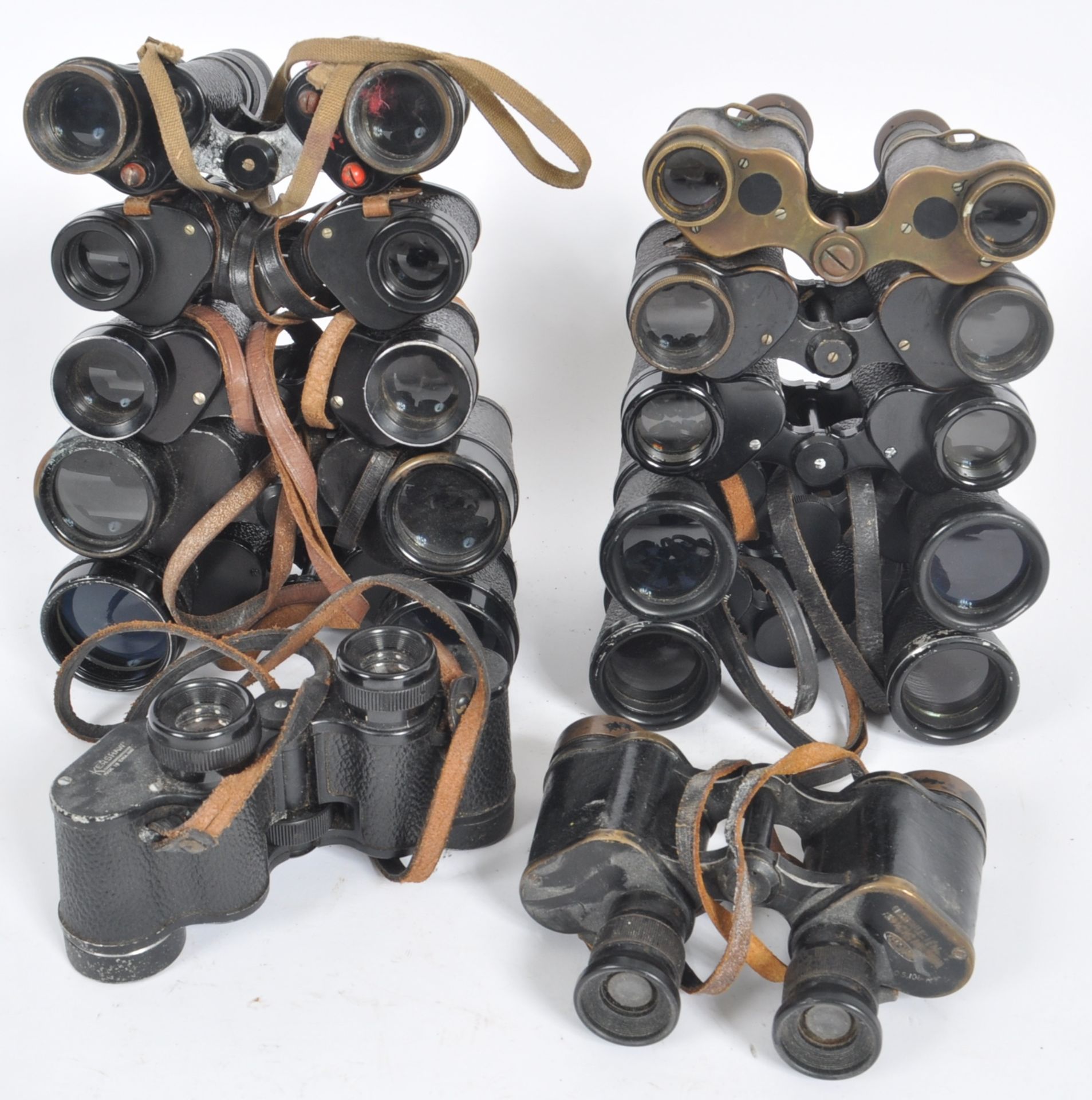 MIXED COLLECTION OF VINTAGE BINOCULARS - Image 5 of 5