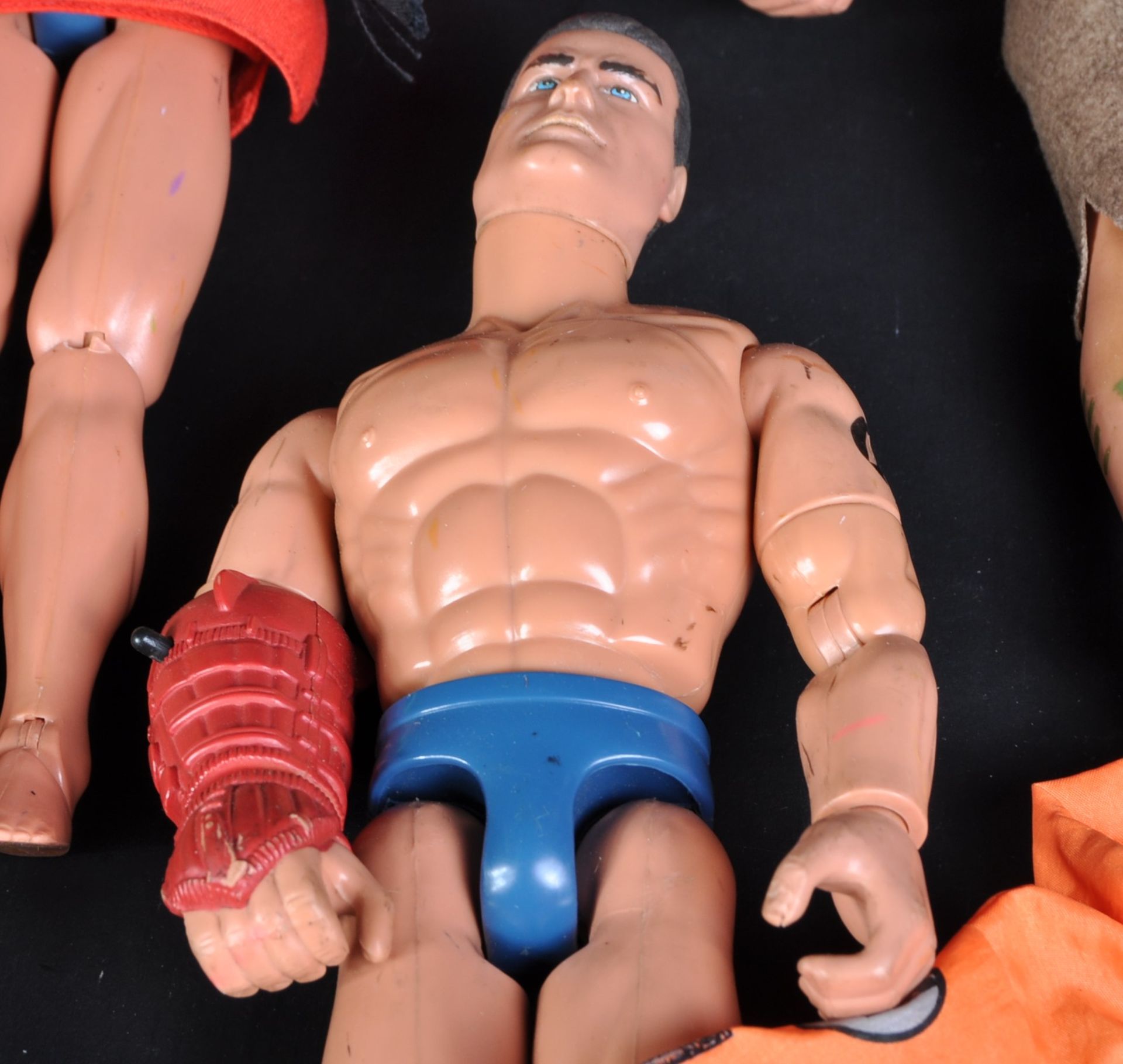 COLLECTION OF ASSORTED ACTION MAN ACTION FIGURES - Image 4 of 8