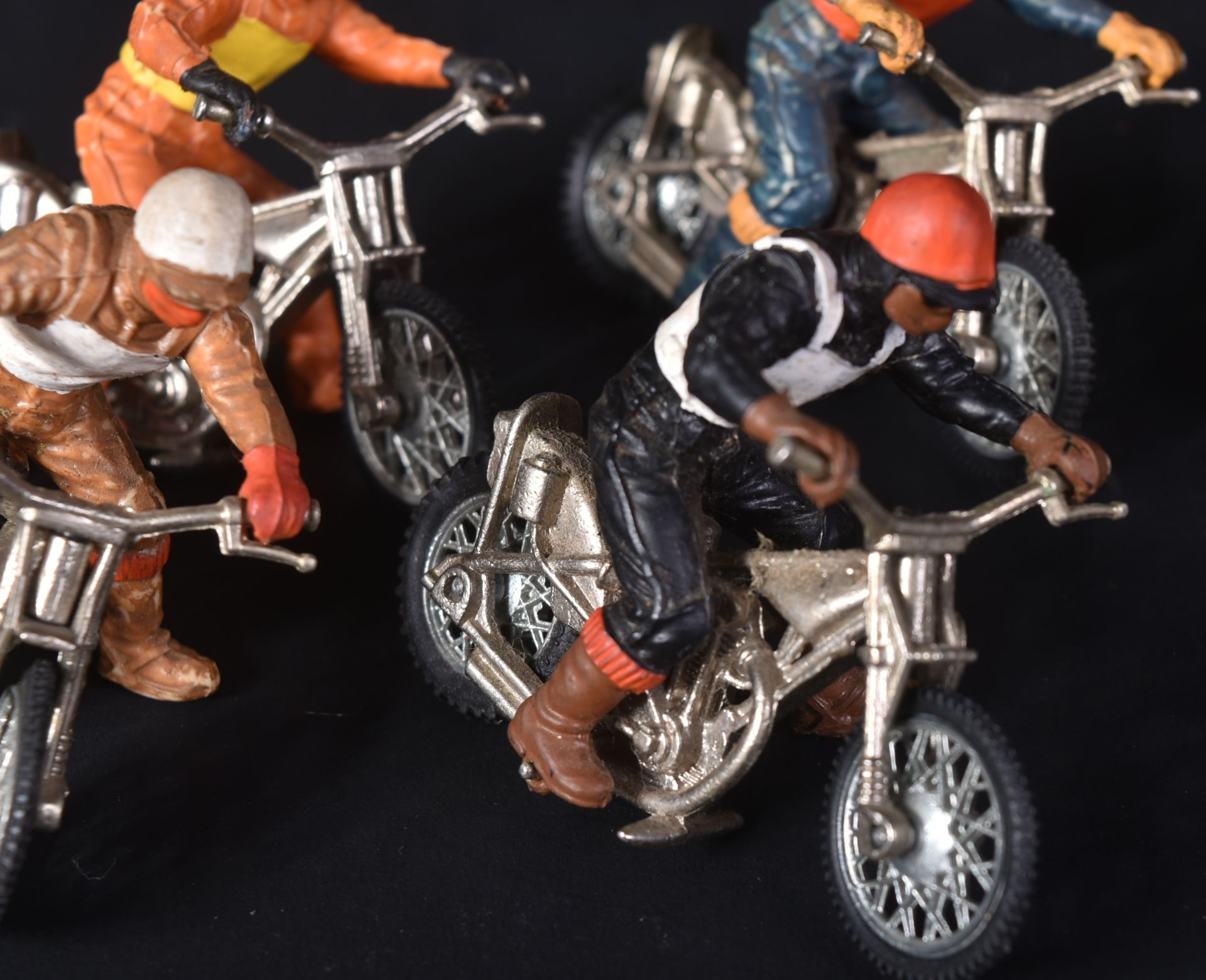 COLLECTION OF VINTAGE BRITAINS DIECAST SPEEDYWAY MODEL BIKES - Image 3 of 4