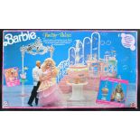 VINTAGE 1990 MATTEL BARBIE FANTASY PALACE PLAYSET