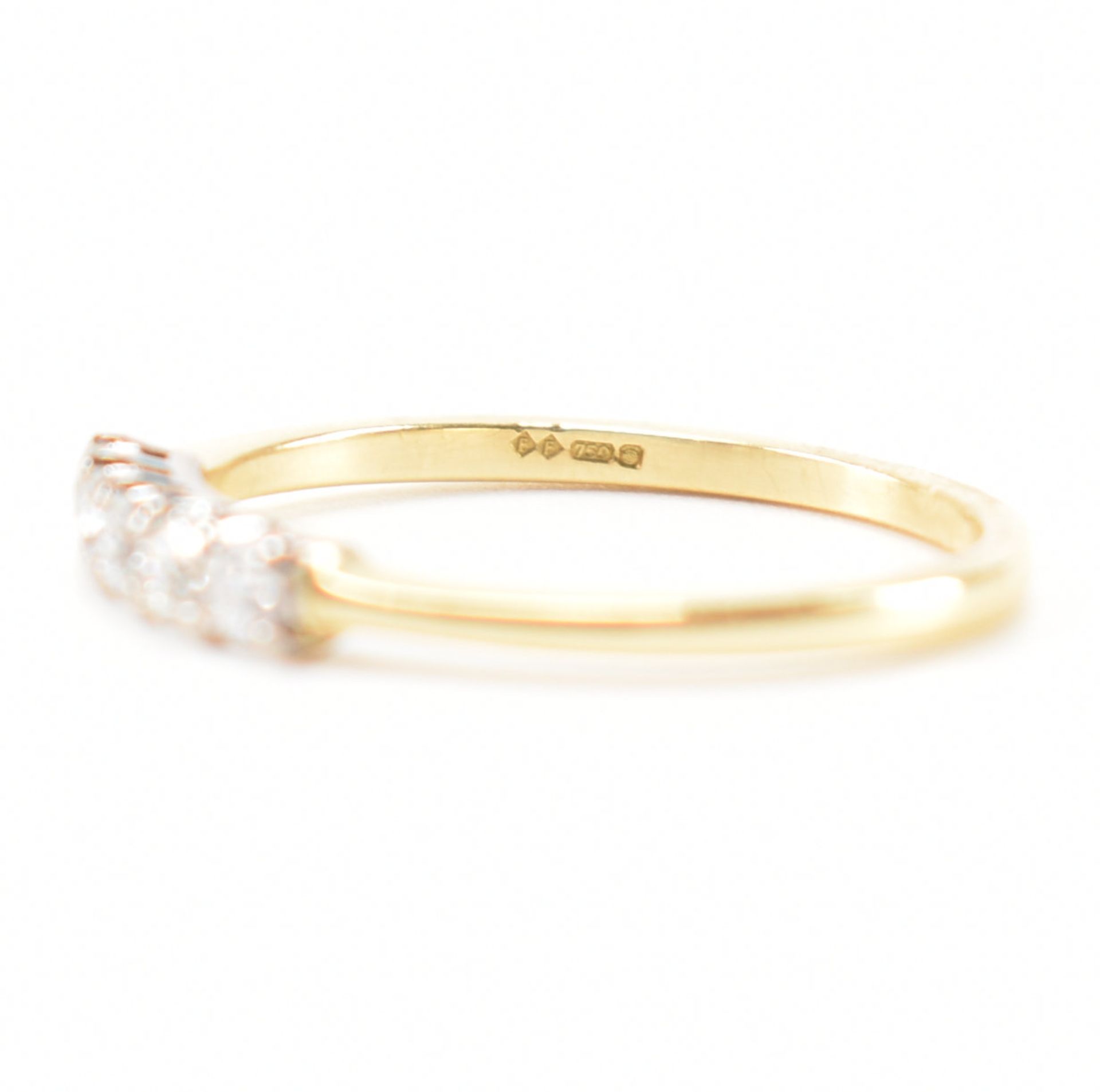 HALLMARKED 18CT GOLD & DIAMOND 5 STONE RING - Image 6 of 8