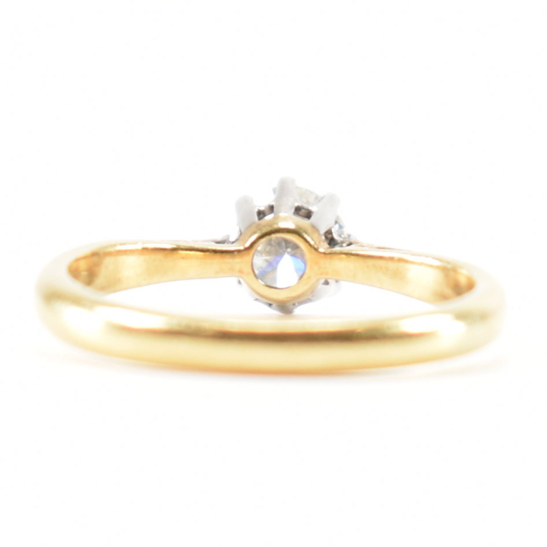 GOLD & DIAMOND SINGLE STONE RING - Image 3 of 9