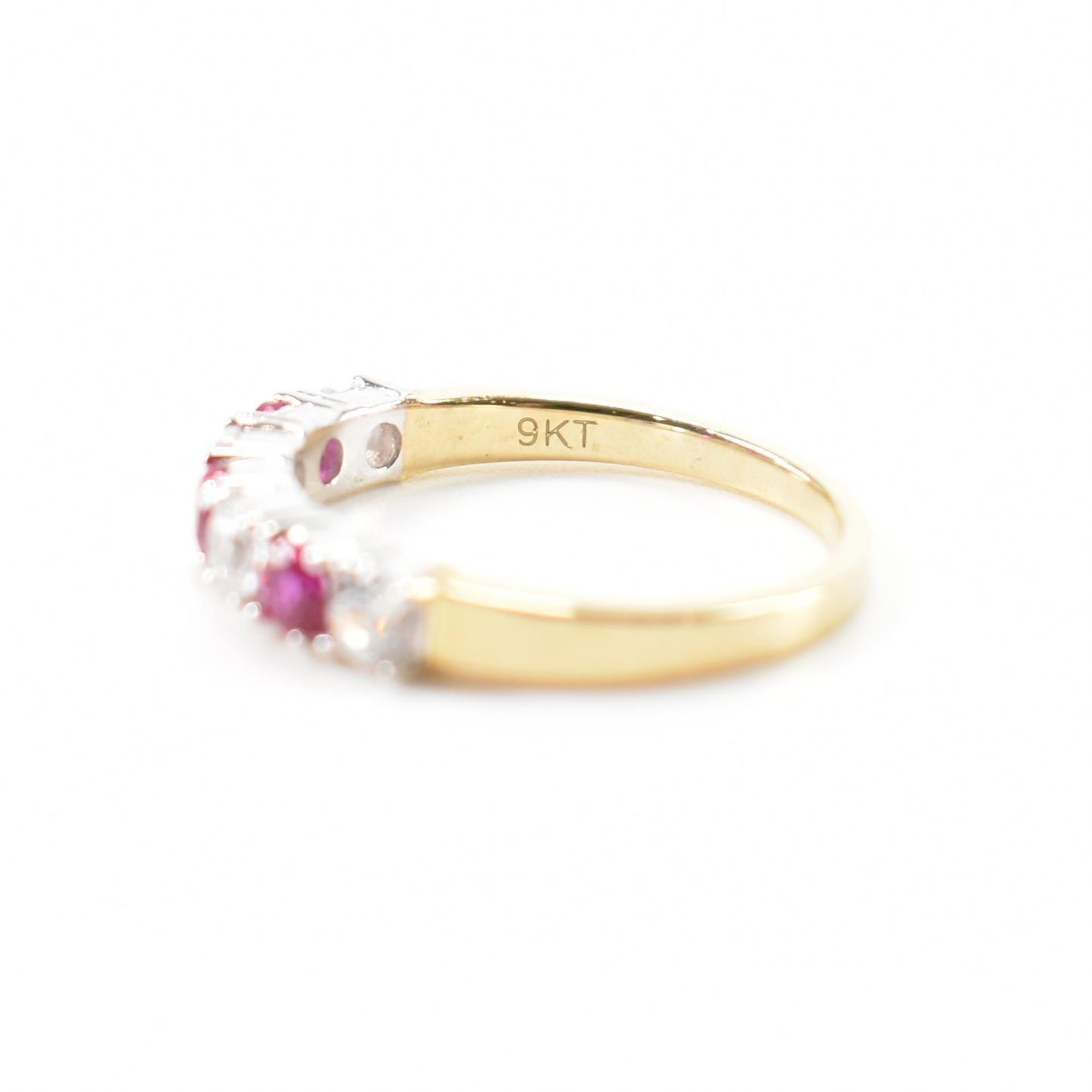 HALLMARKED 9CT GOLD SYNTHETIC RUBY & CZ HALF ETERNITY RING - Image 7 of 8