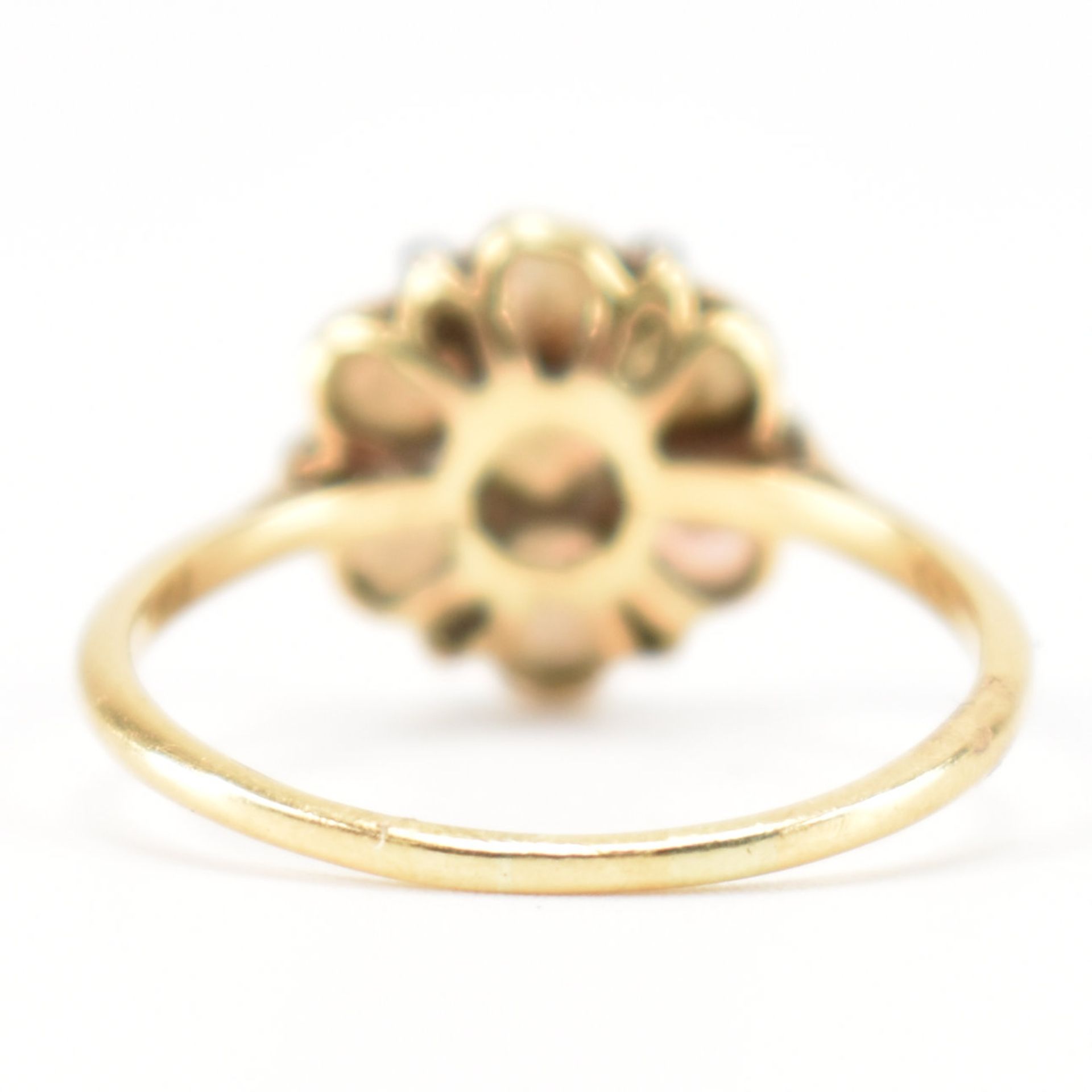 VINTAGE GOLD OPAL & DIAMOND CLUSTER RING - Image 4 of 7