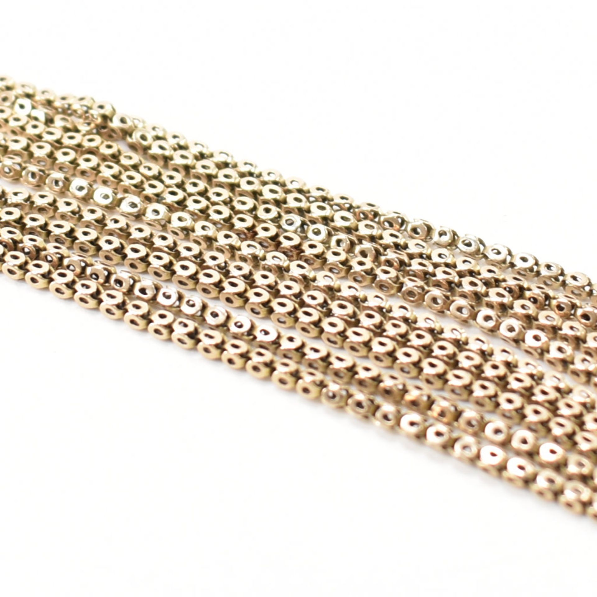 VINTAGE 9CT GOLD THREE STRAND FANCY LINK CHAIN NECKLACE - Image 2 of 4