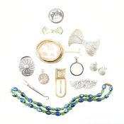 COLLECTION OF ASSORTED VINTAGE JEWELLERY