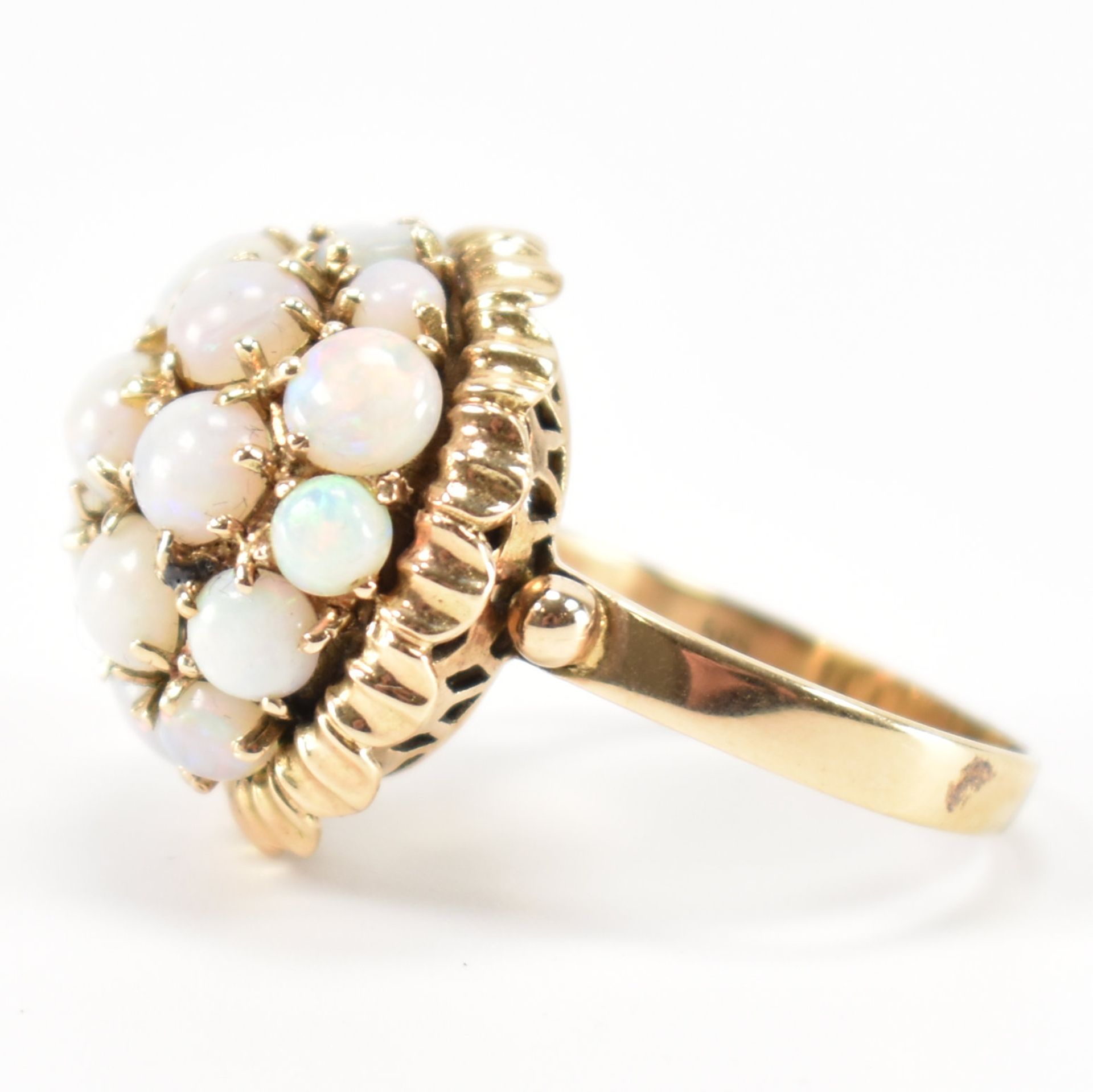 VINTAGE GOLD & OPAL BOMBE RING - Image 2 of 11
