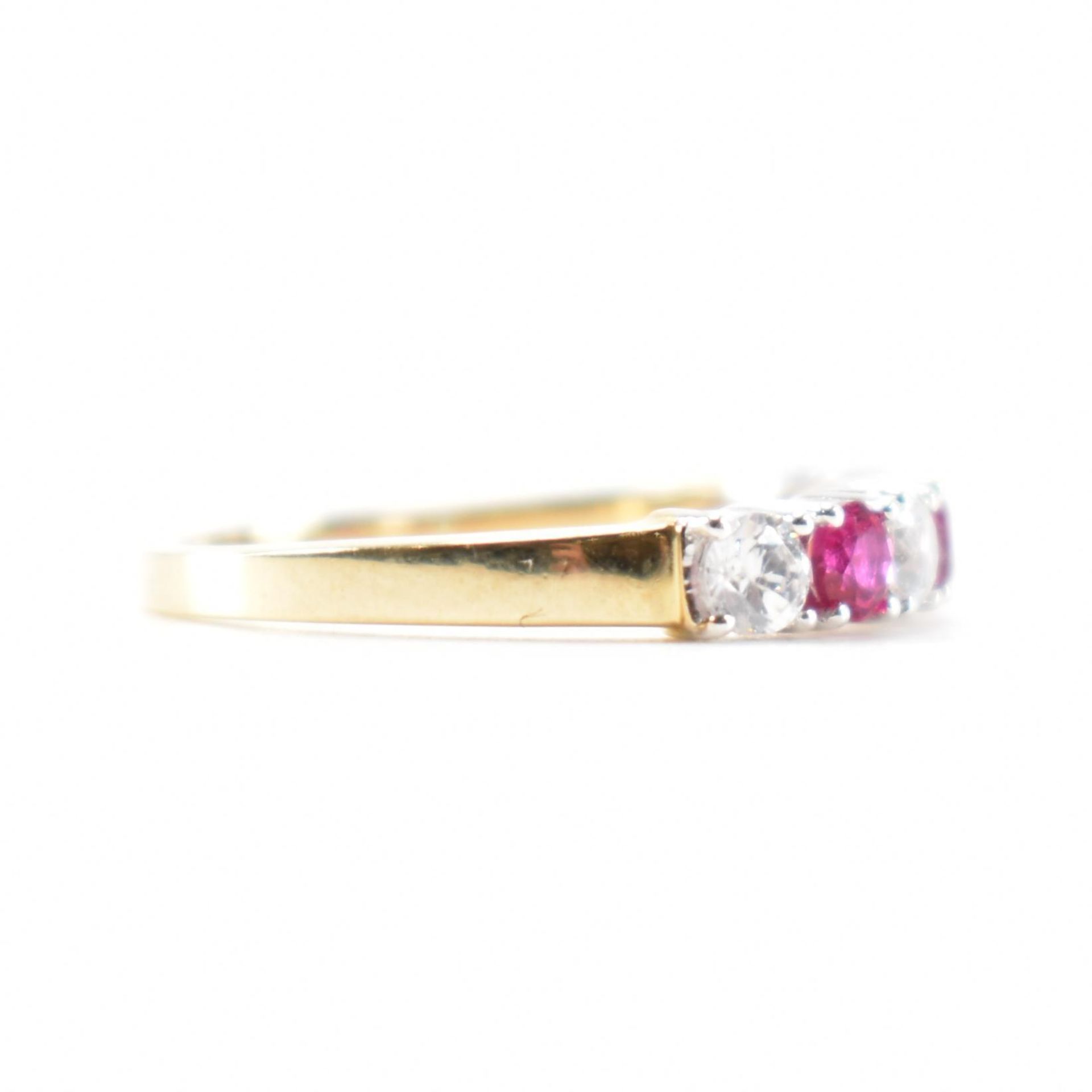 HALLMARKED 9CT GOLD SYNTHETIC RUBY & CZ HALF ETERNITY RING - Image 4 of 8