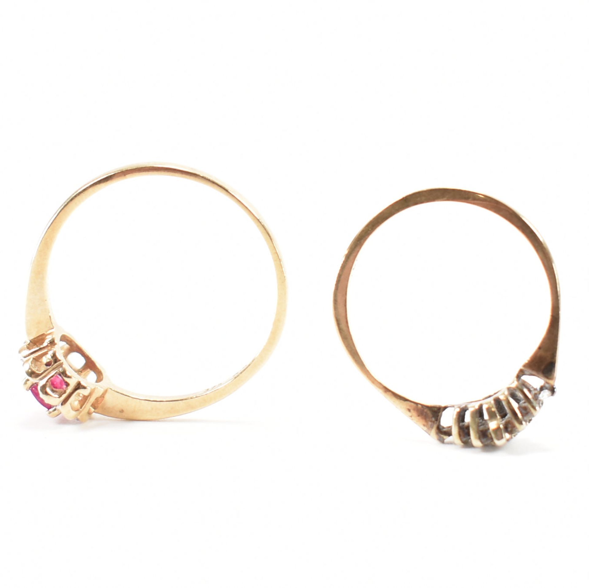 TWO VINTAGE GOLD RINGS - RUBY & DIAMOND - Image 9 of 10