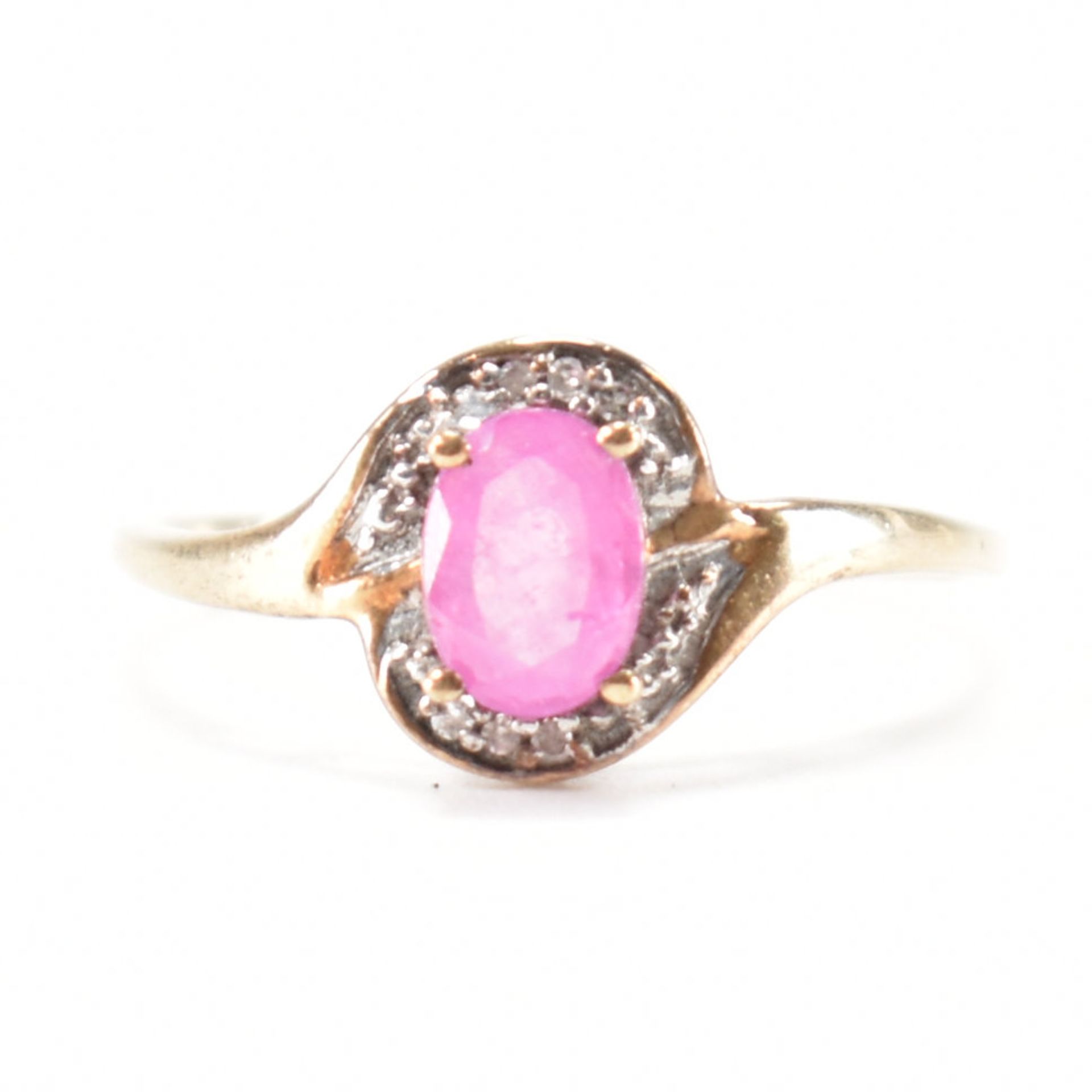 HALLMARKED 9CT GOLD PINK STONE & DIAMOND CROSSOVER RING