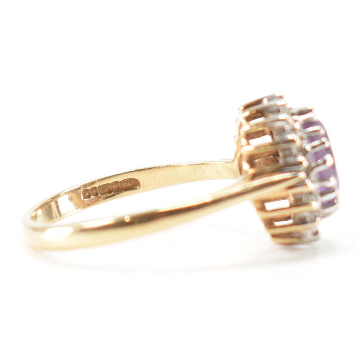 HALLMARKED 9CT GOLD AMETHYST & DIAMOND HALO RING - Image 6 of 8