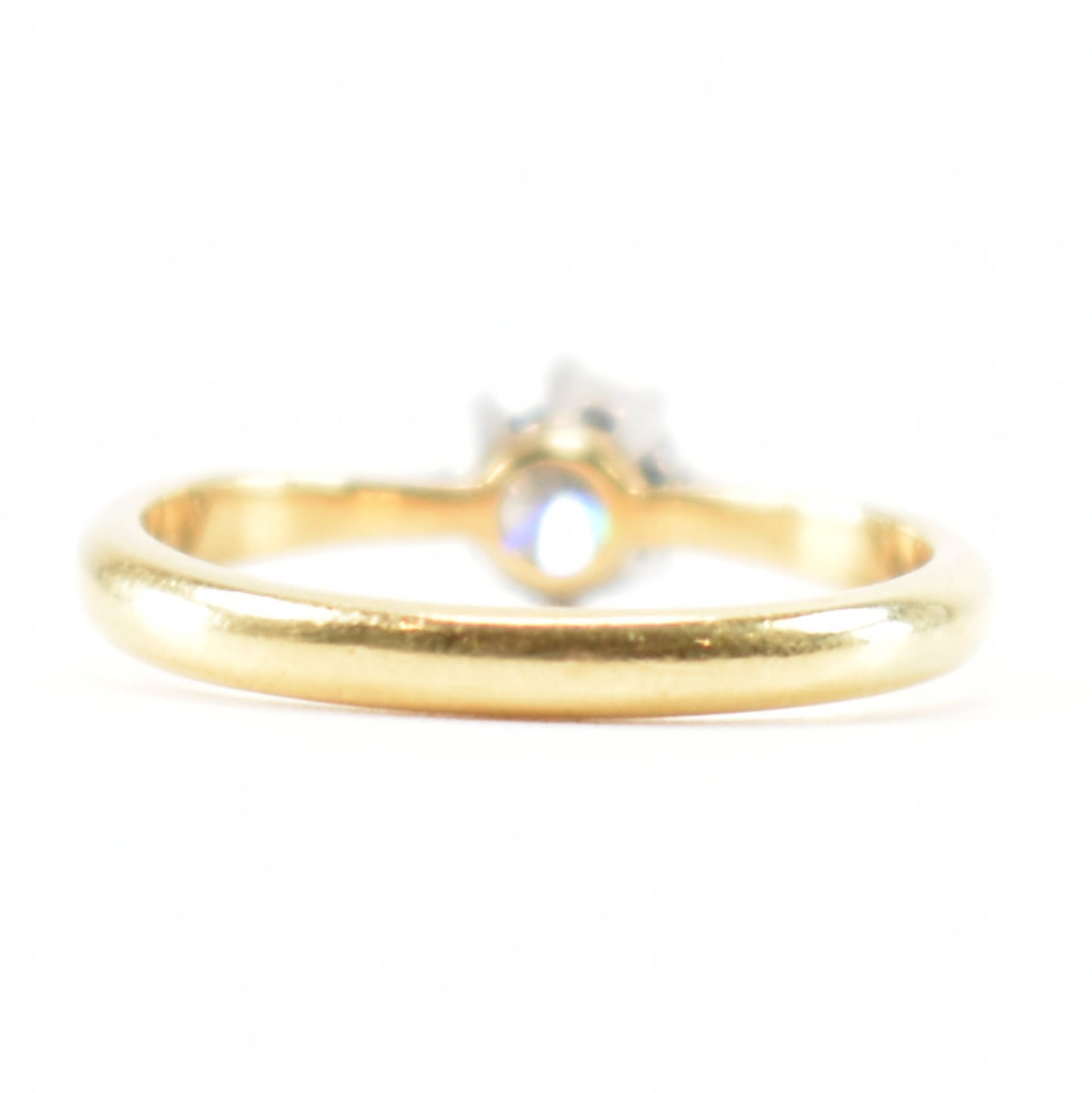 GOLD & DIAMOND SINGLE STONE RING - Image 4 of 9