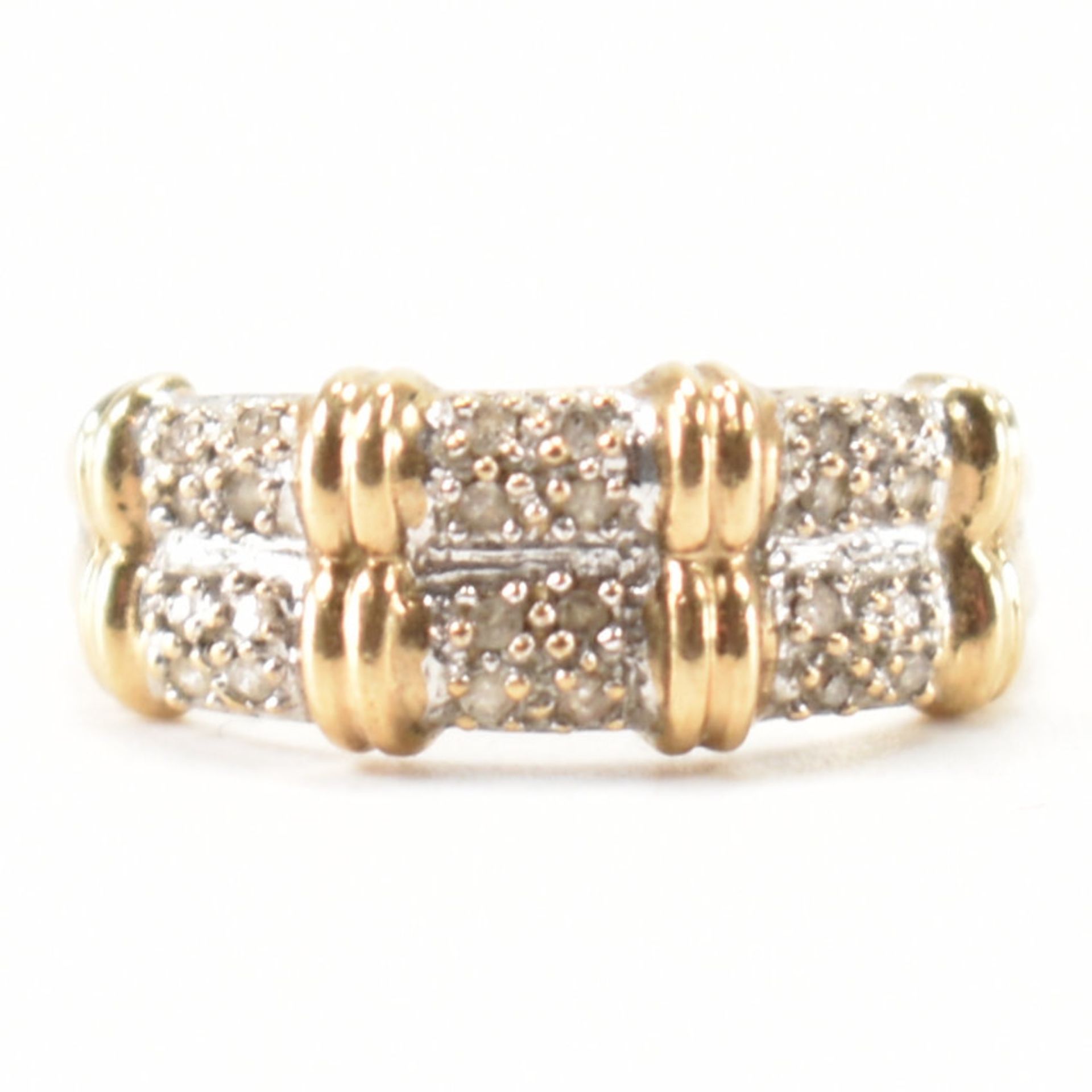 HALLMARKED 9CT GOLD & DIAMOND CLUSTER RING