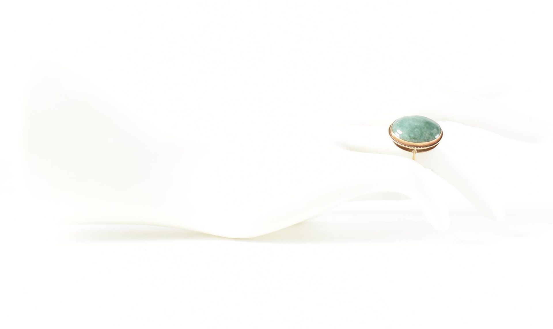 HALLMARKED 9CT GOLD JADE CABOCHON RING - Image 7 of 7