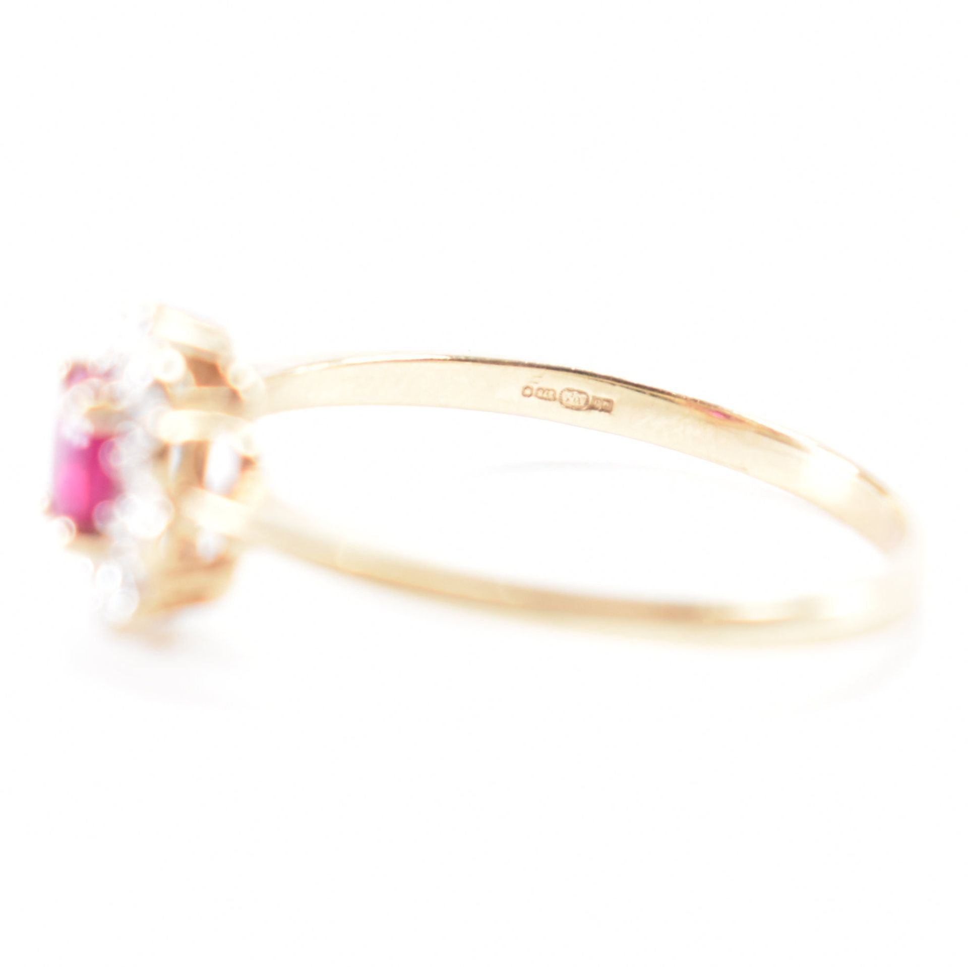 TWO VINTAGE GOLD RINGS - RUBY & DIAMOND - Image 7 of 10