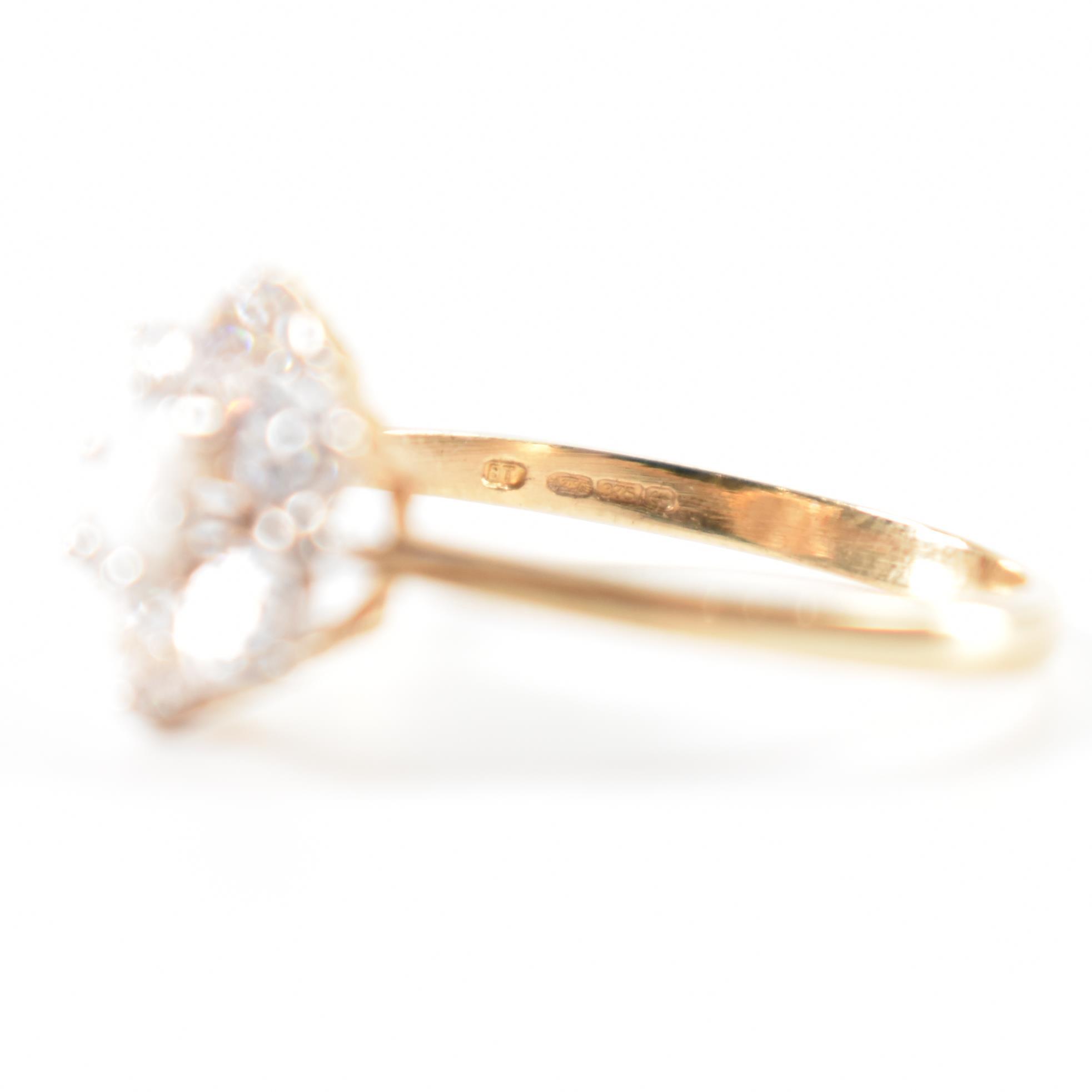 HALLMARKED 9CT GOLD OPAL & CZ CLUSTER RING - Image 6 of 7