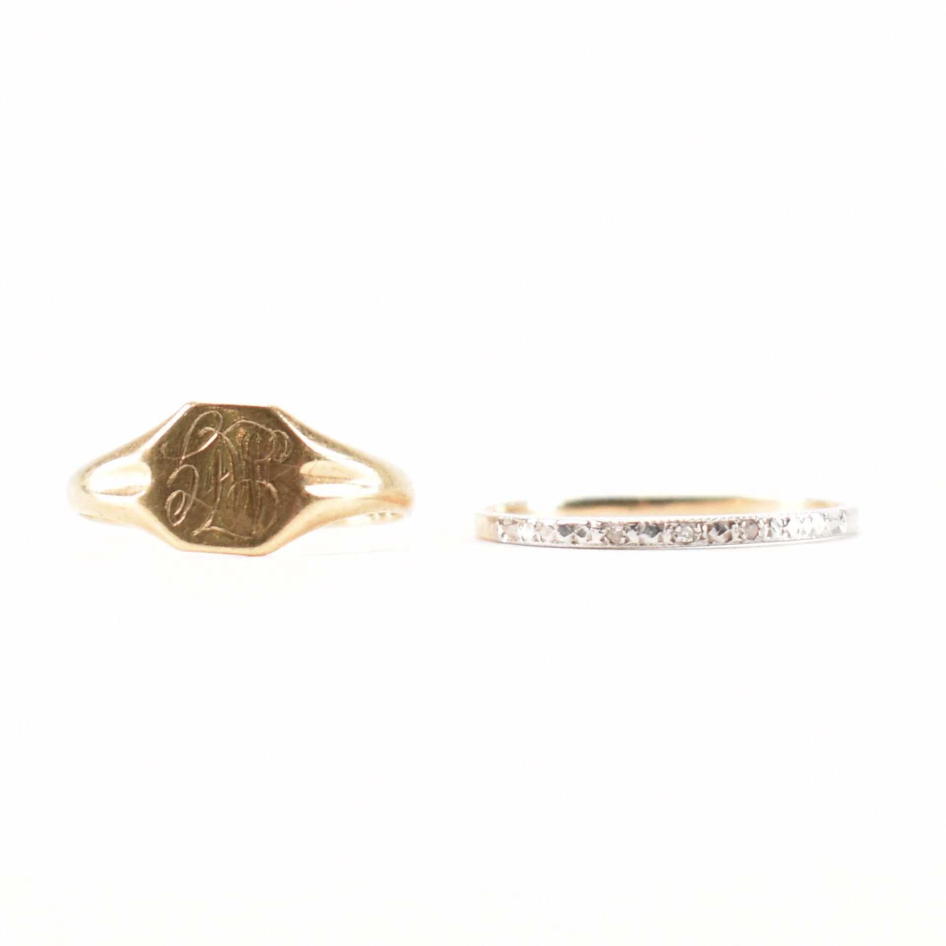 HALLMARKED 9CT GOLD SIGNET RING & GOLD BAND RING