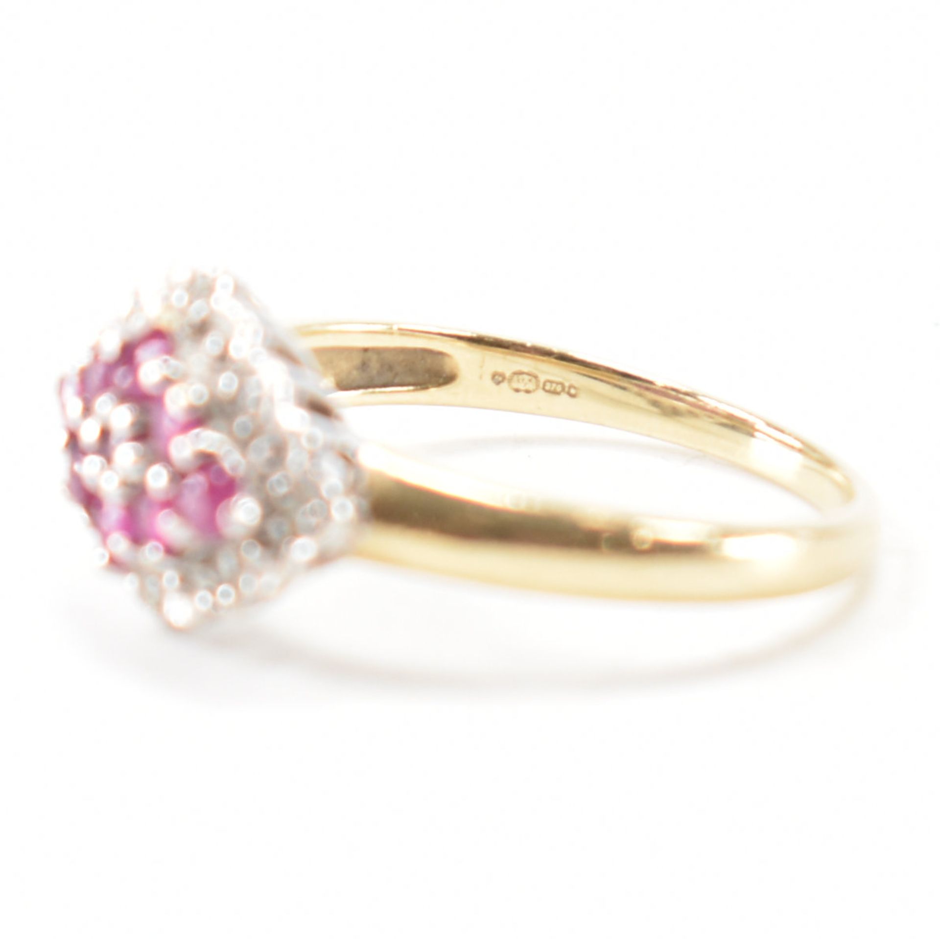 HALLMARKED 9CT GOLD RUBY & DIAMOND CLUSTER RING - Image 7 of 9