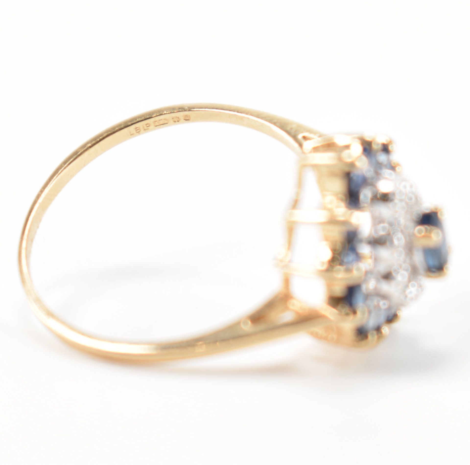 HALLMARKED 9CT GOLD SAPPHIRE & DIAMOND CLUSTER RING - Image 7 of 9