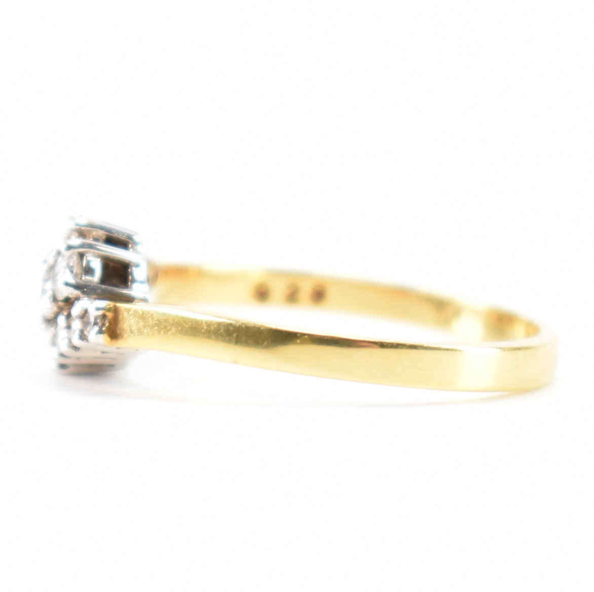 HALLMARKED 18CT GOLD & DIAMOND CLUSTER RING - Image 2 of 9